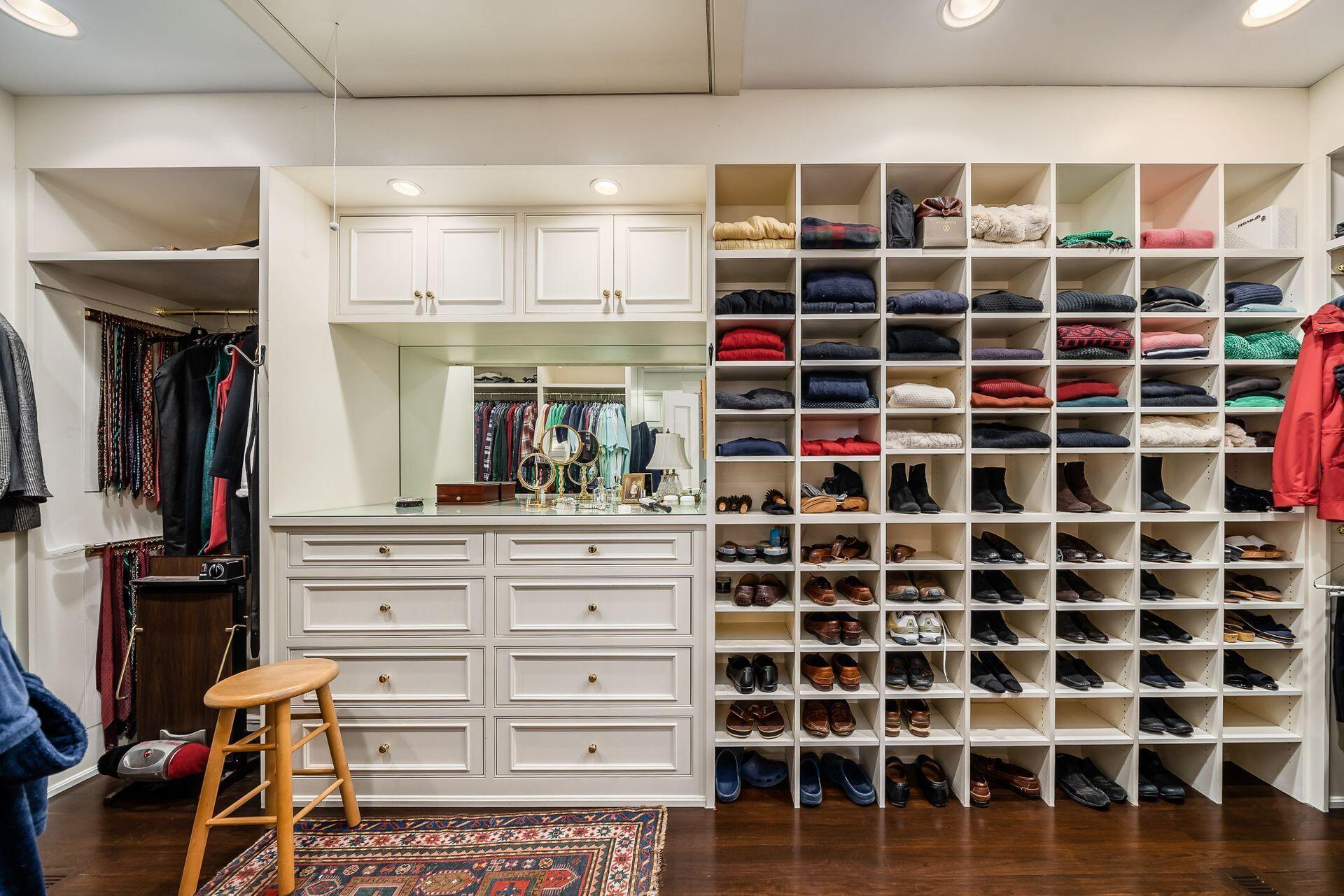 5580 Riverside Drive