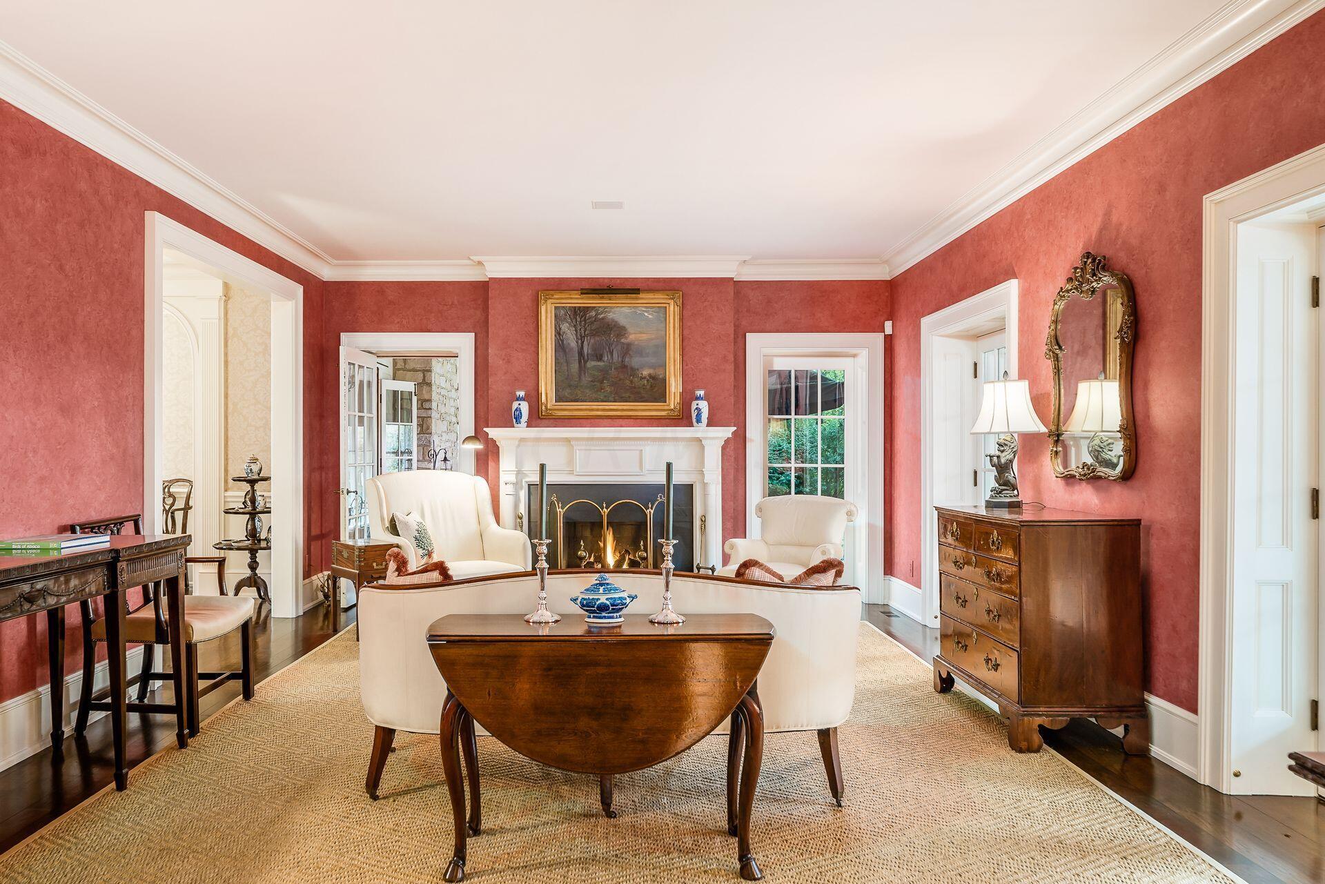 5580 Riverside Drive