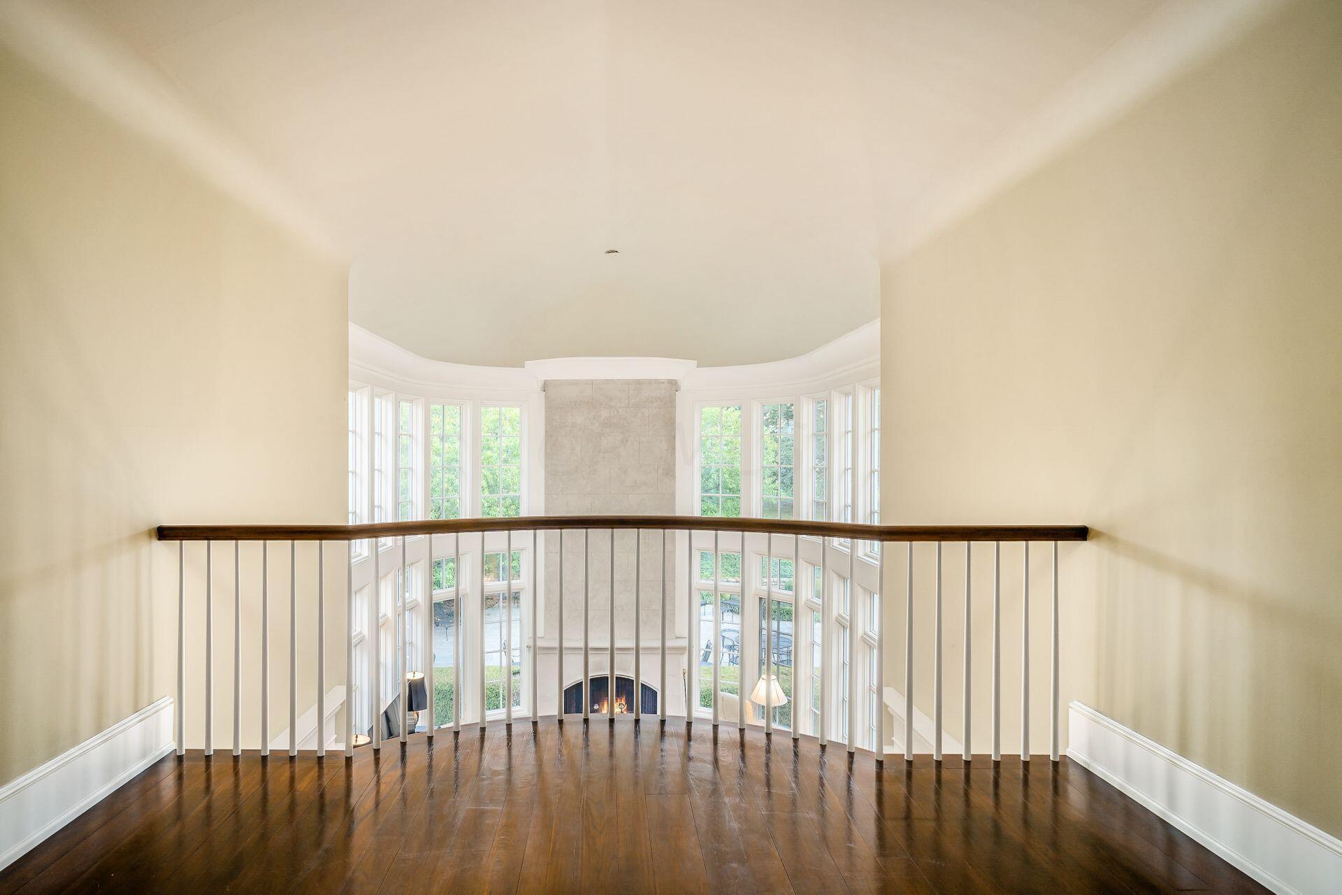 5580 Riverside Drive