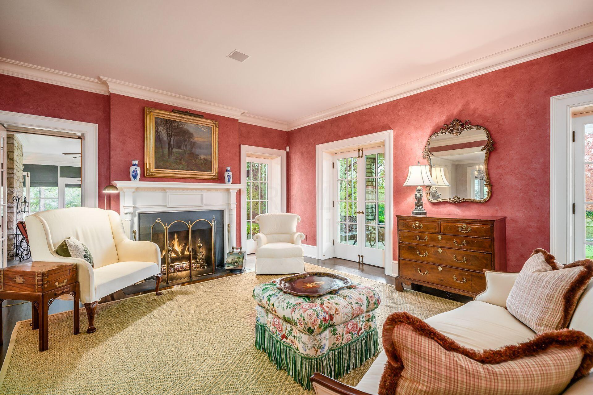 5580 Riverside Drive