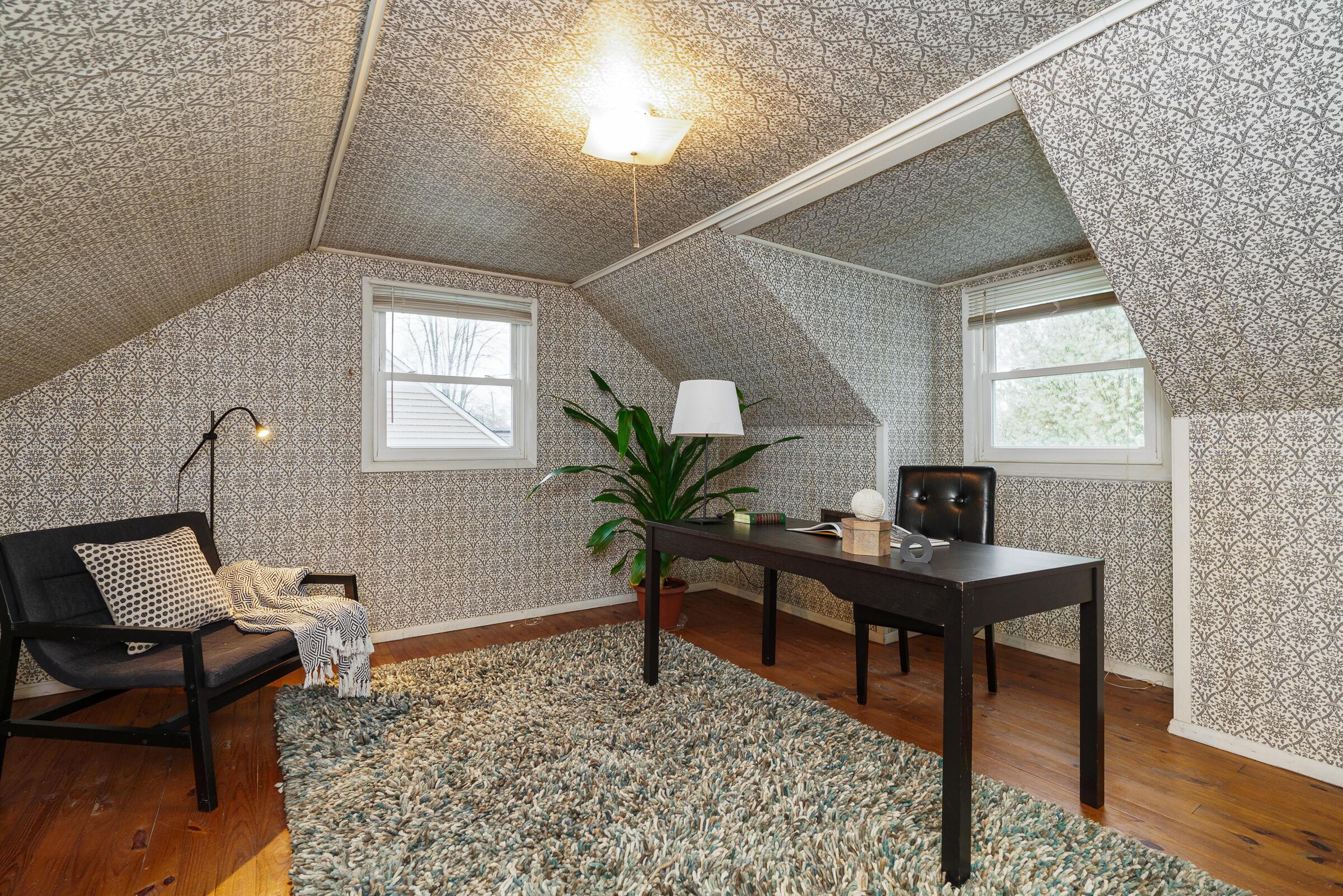 62 N Chesterfield Road