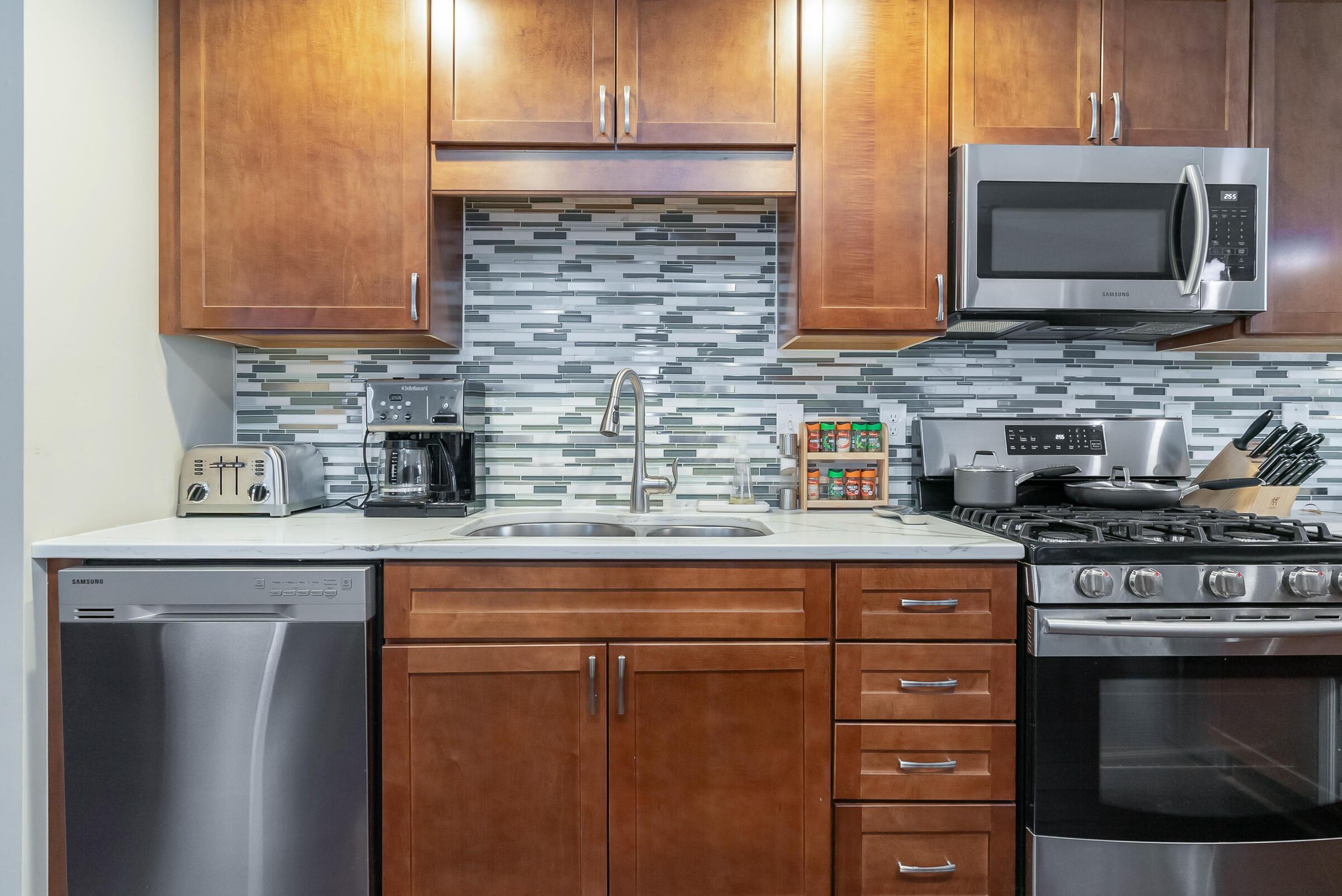 610 S Grant Avenue, 4-A