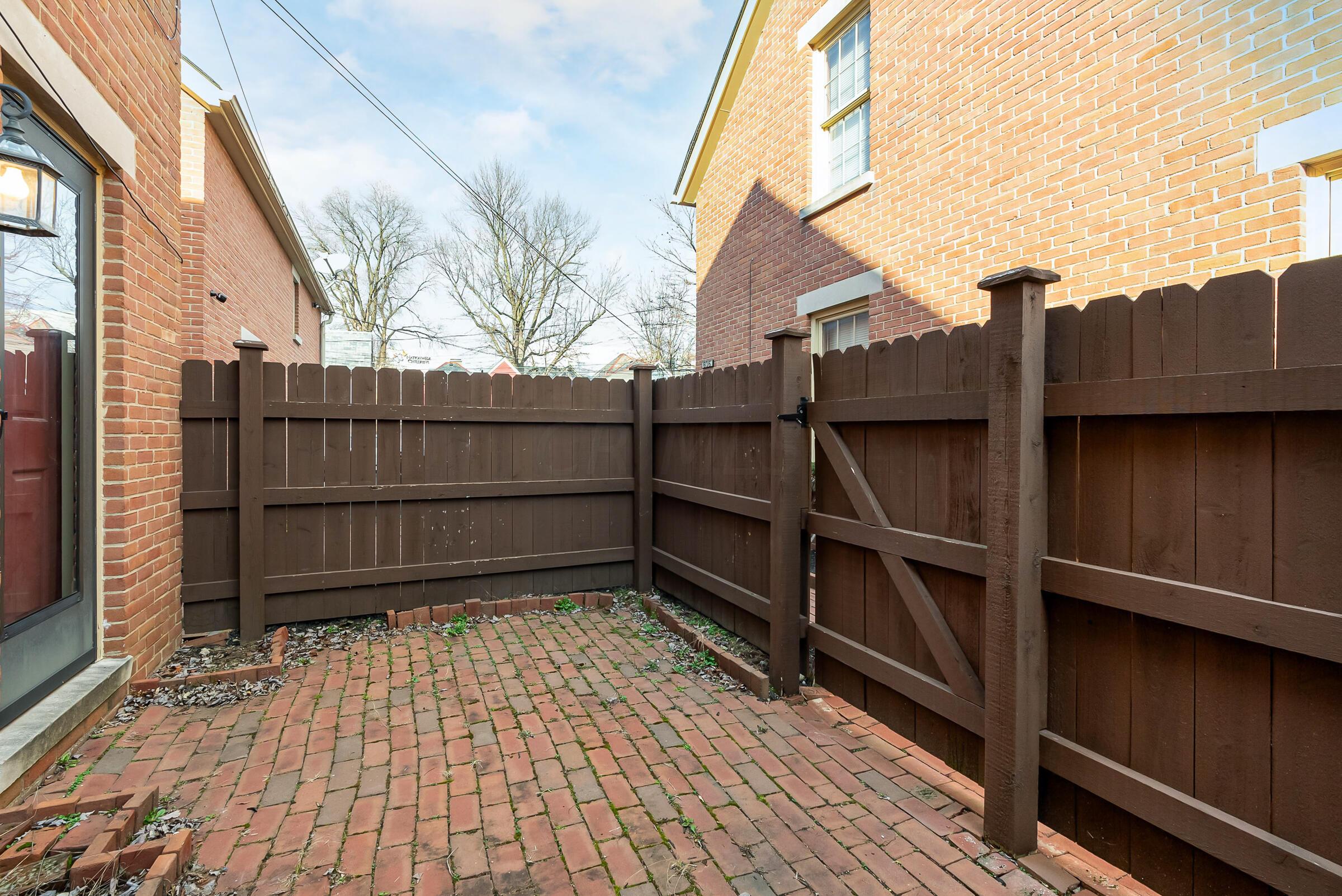 610 S Grant Avenue, 4-A