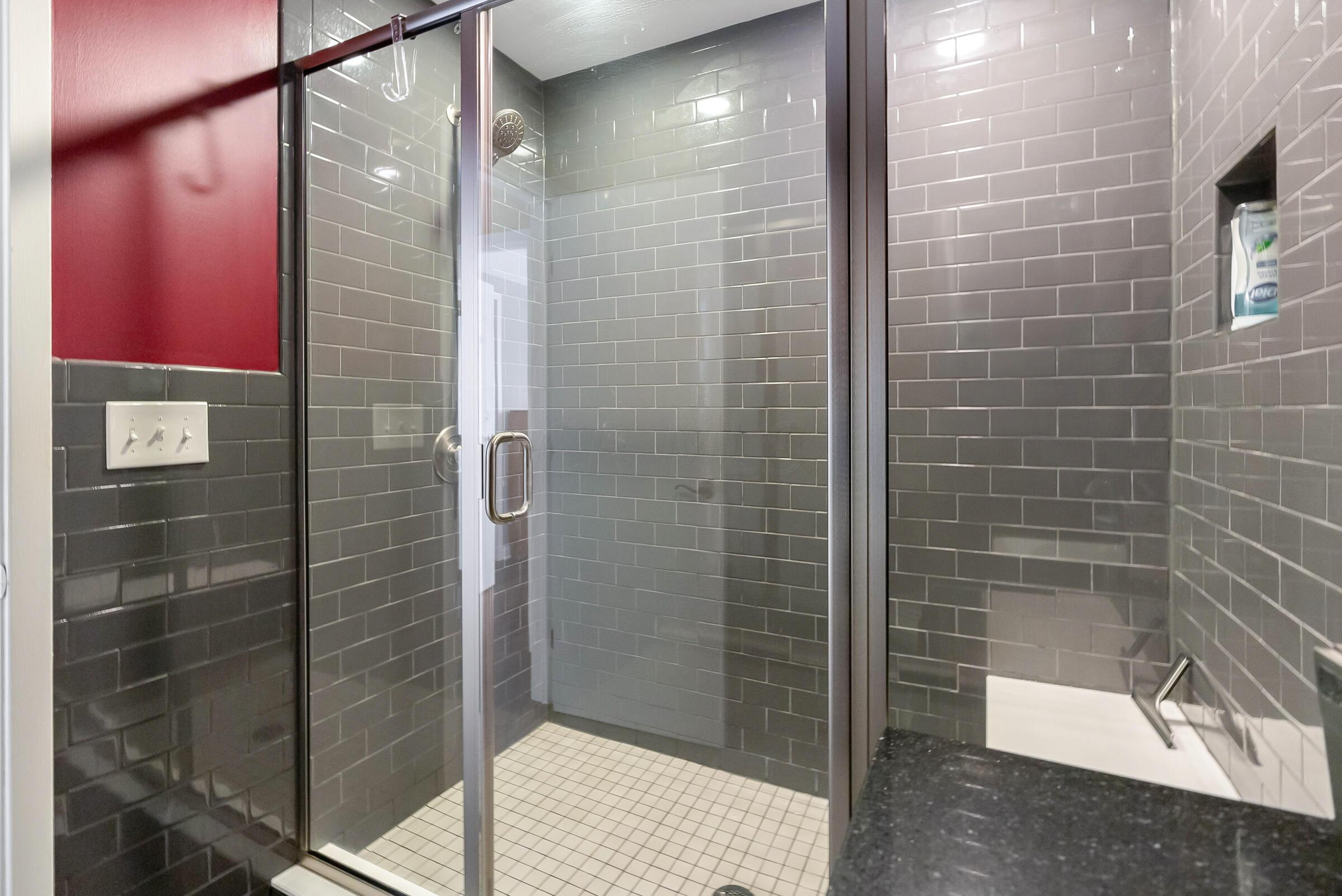 610 S Grant Avenue, 4-A