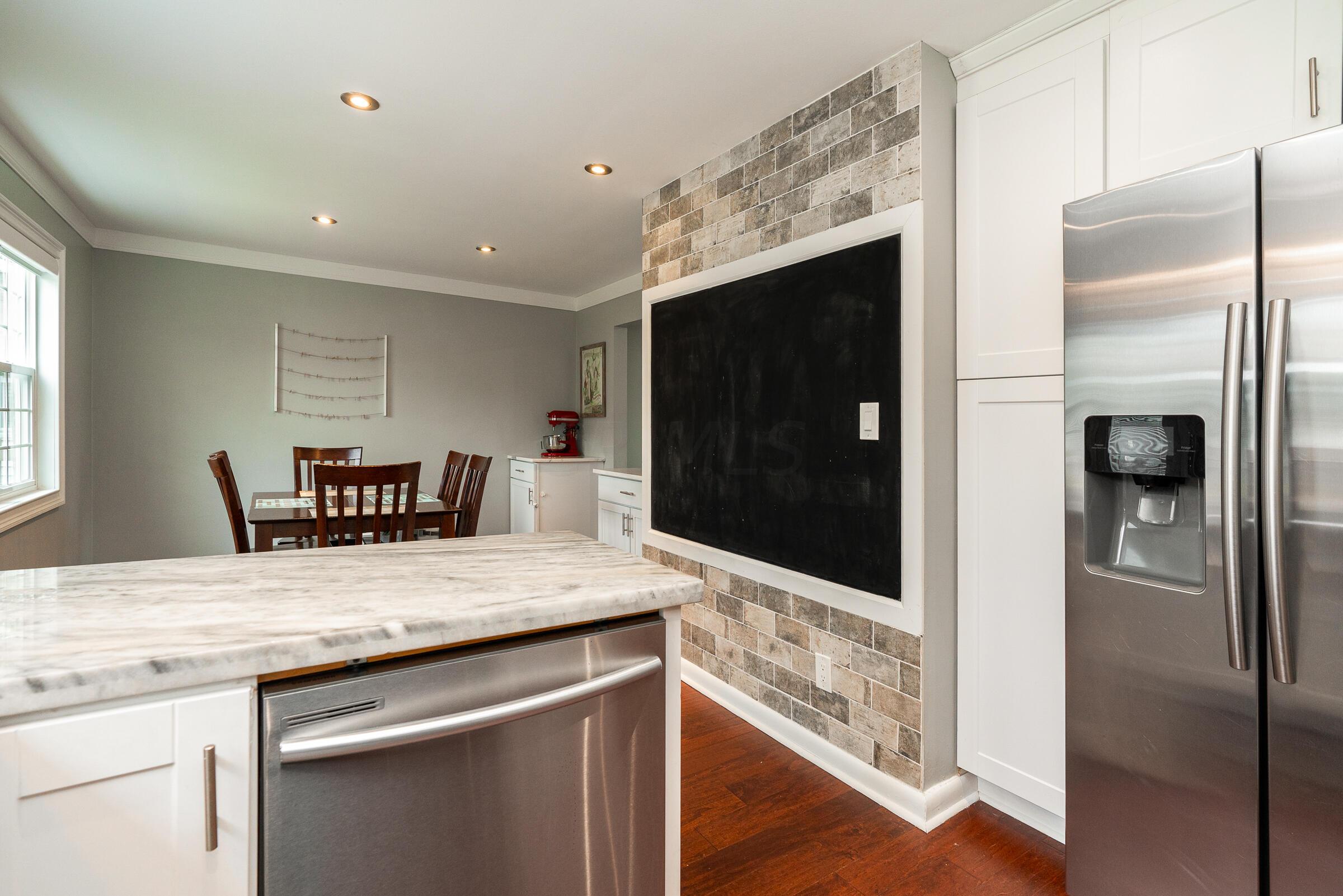 2605 E Livingston Avenue