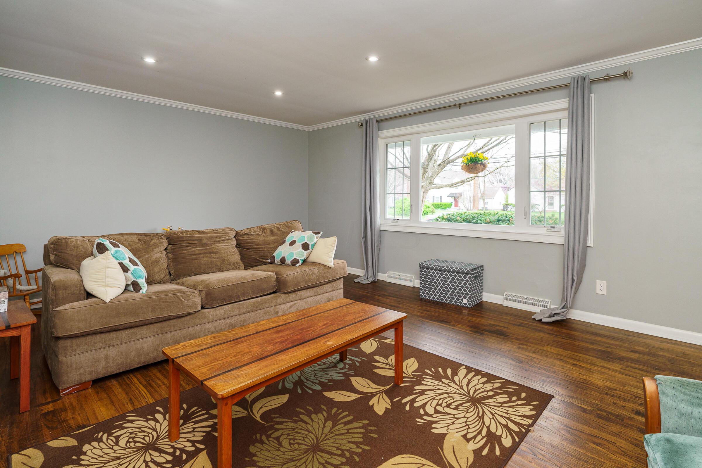 2605 E Livingston Avenue