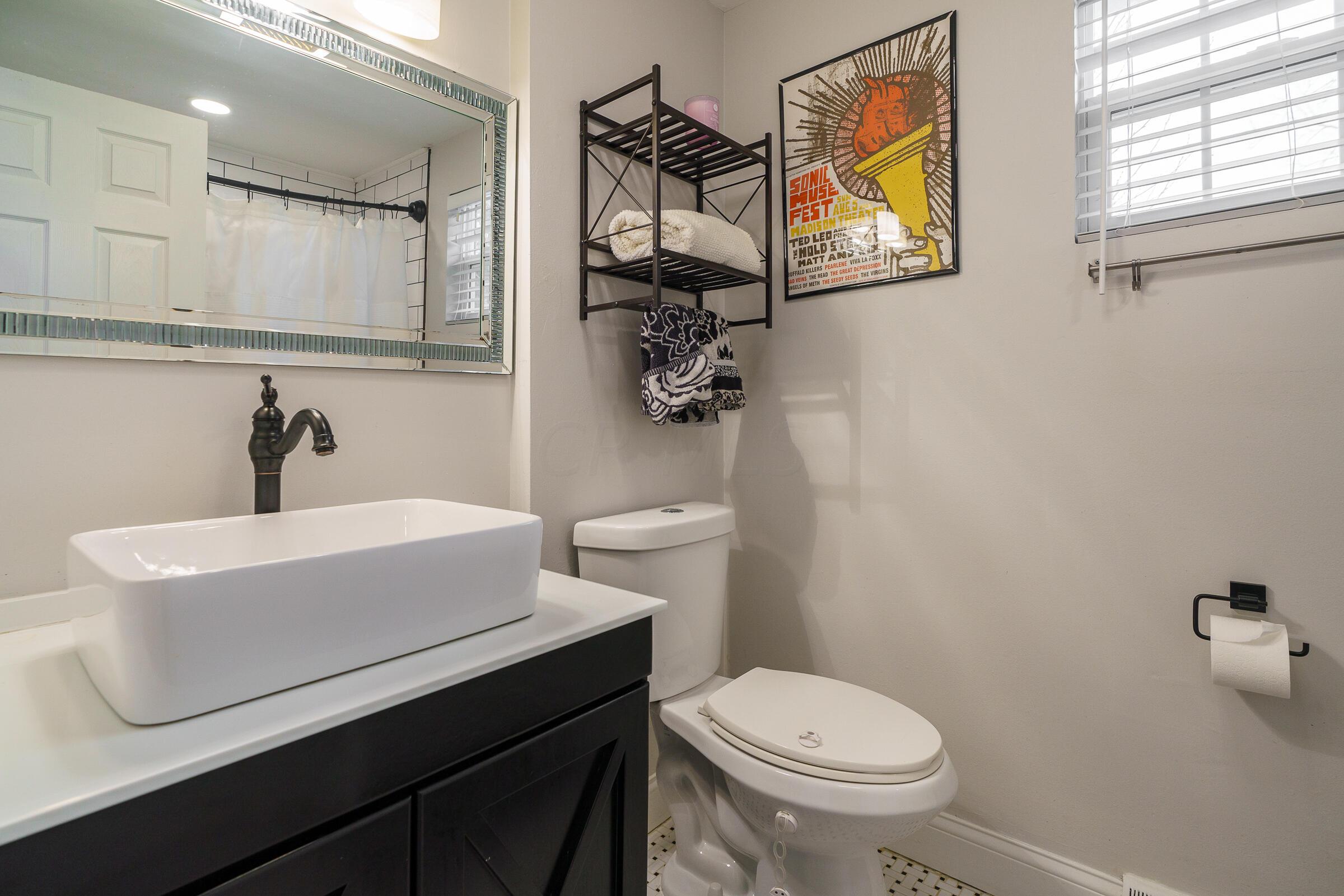 2605 E Livingston Avenue