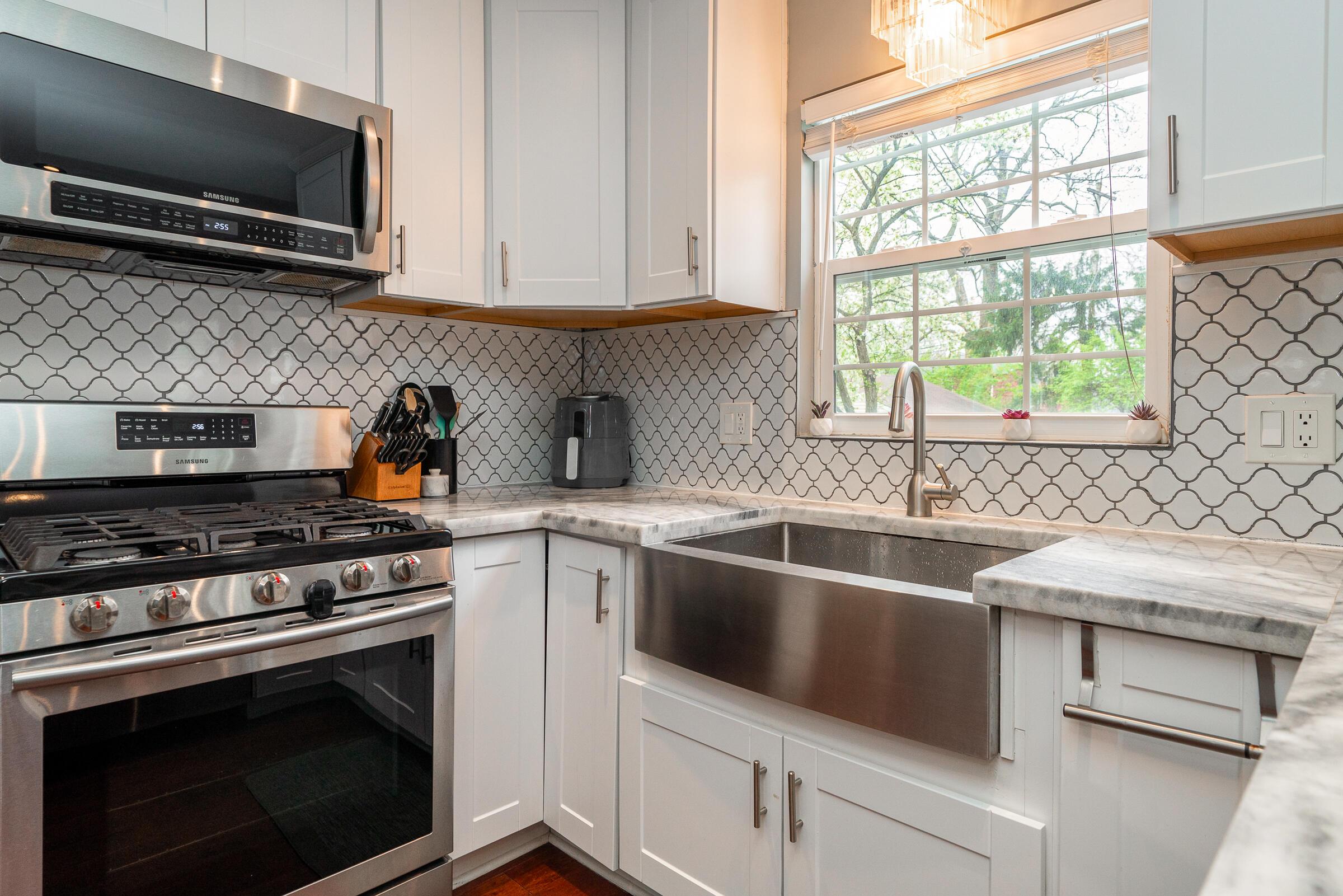 2605 E Livingston Avenue