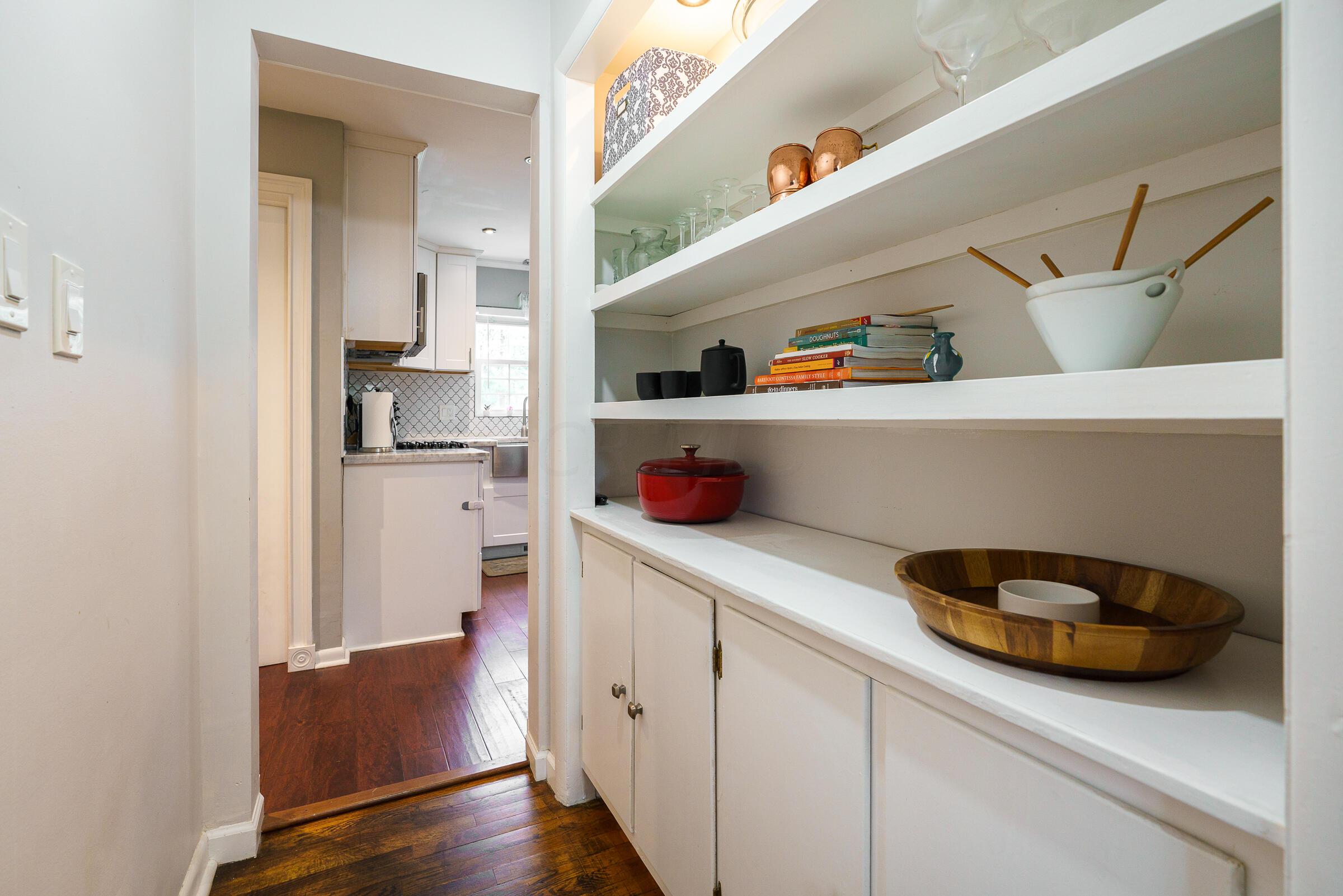 2605 E Livingston Avenue