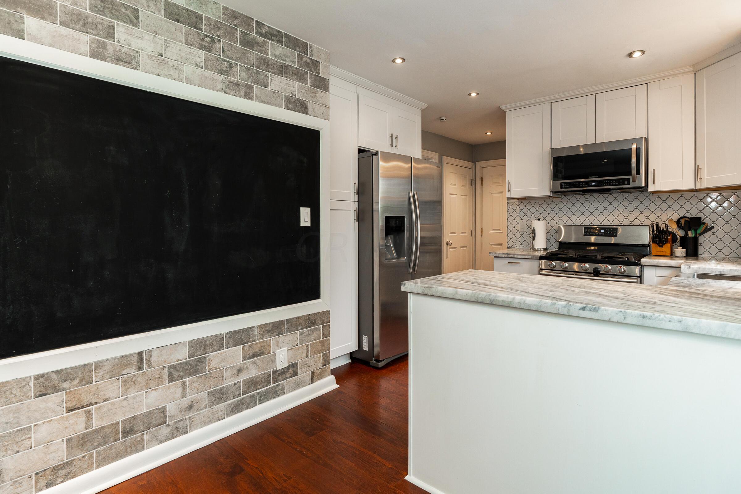 2605 E Livingston Avenue