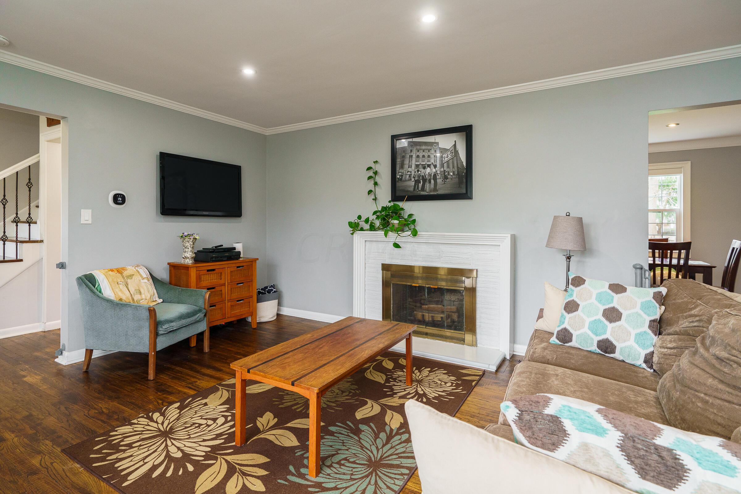 2605 E Livingston Avenue