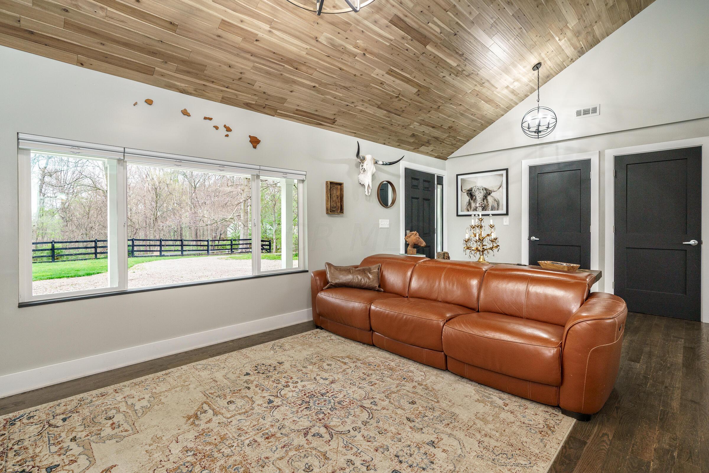 7133 S Section Line Road