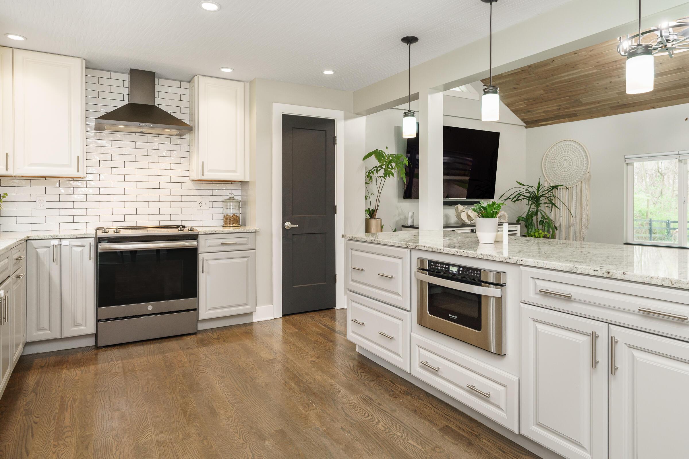 7133 S Section Line Road