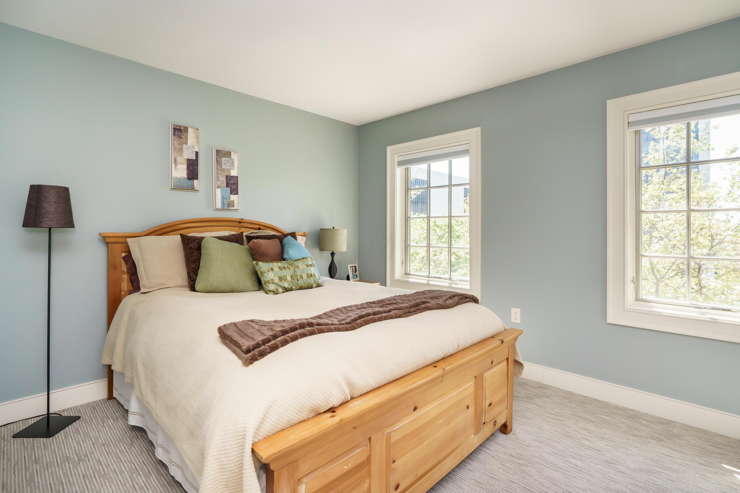 218 E Gay Street, TH25