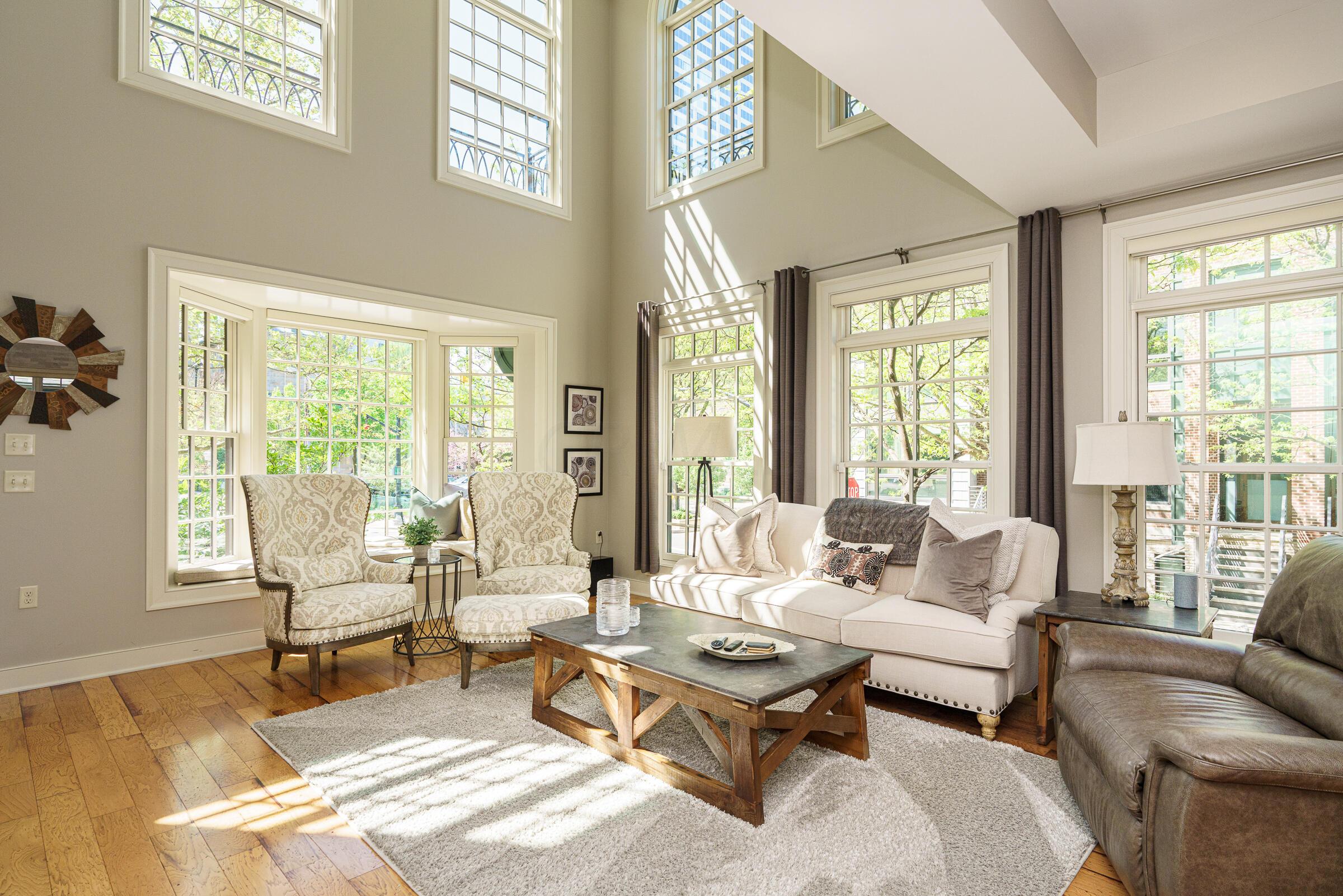 218 E Gay Street, TH25