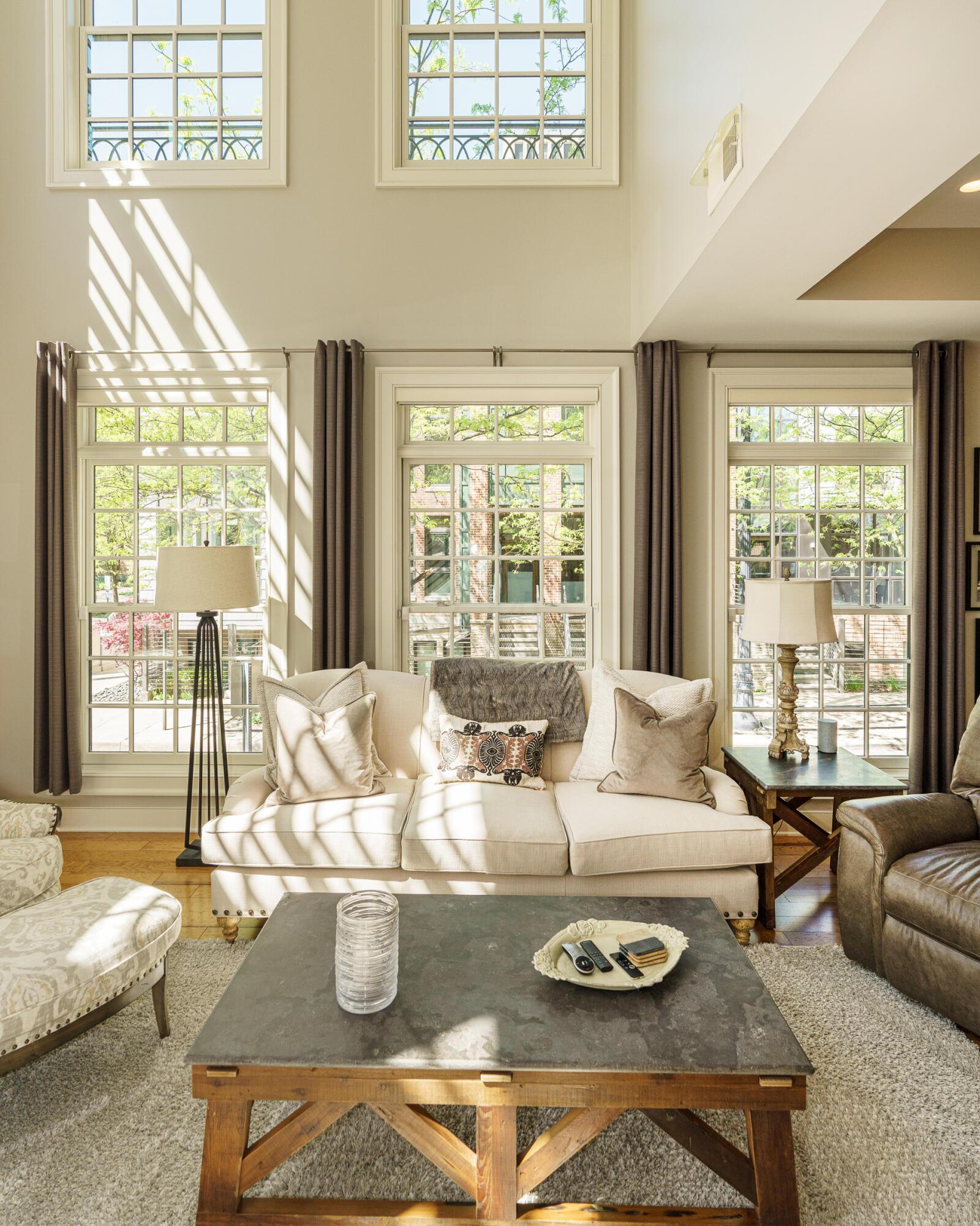 218 E Gay Street, TH25