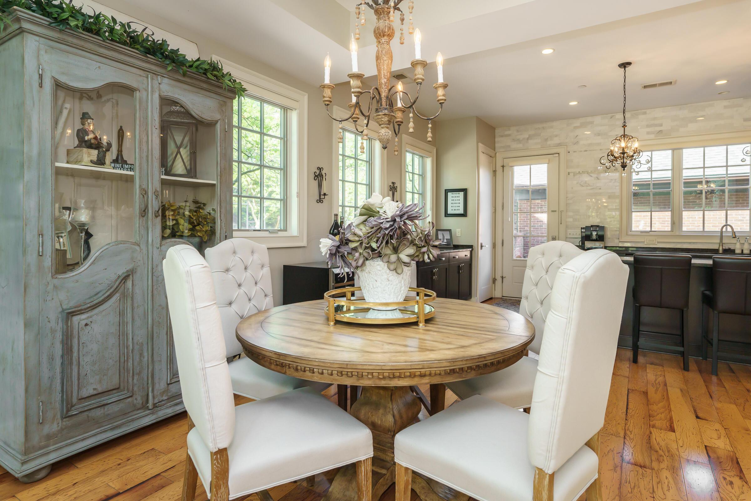 218 E Gay Street, TH25