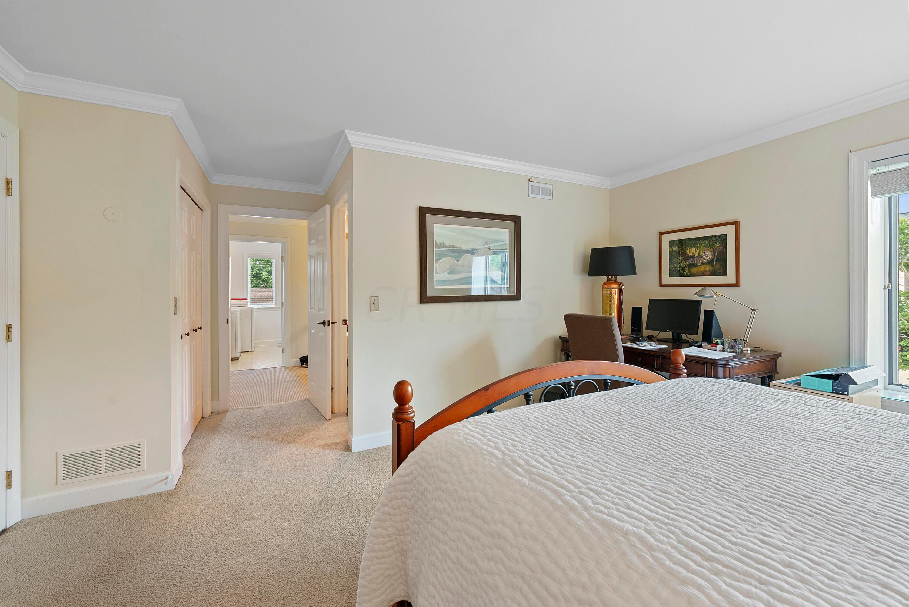 5677 Notre Dame Place, 4