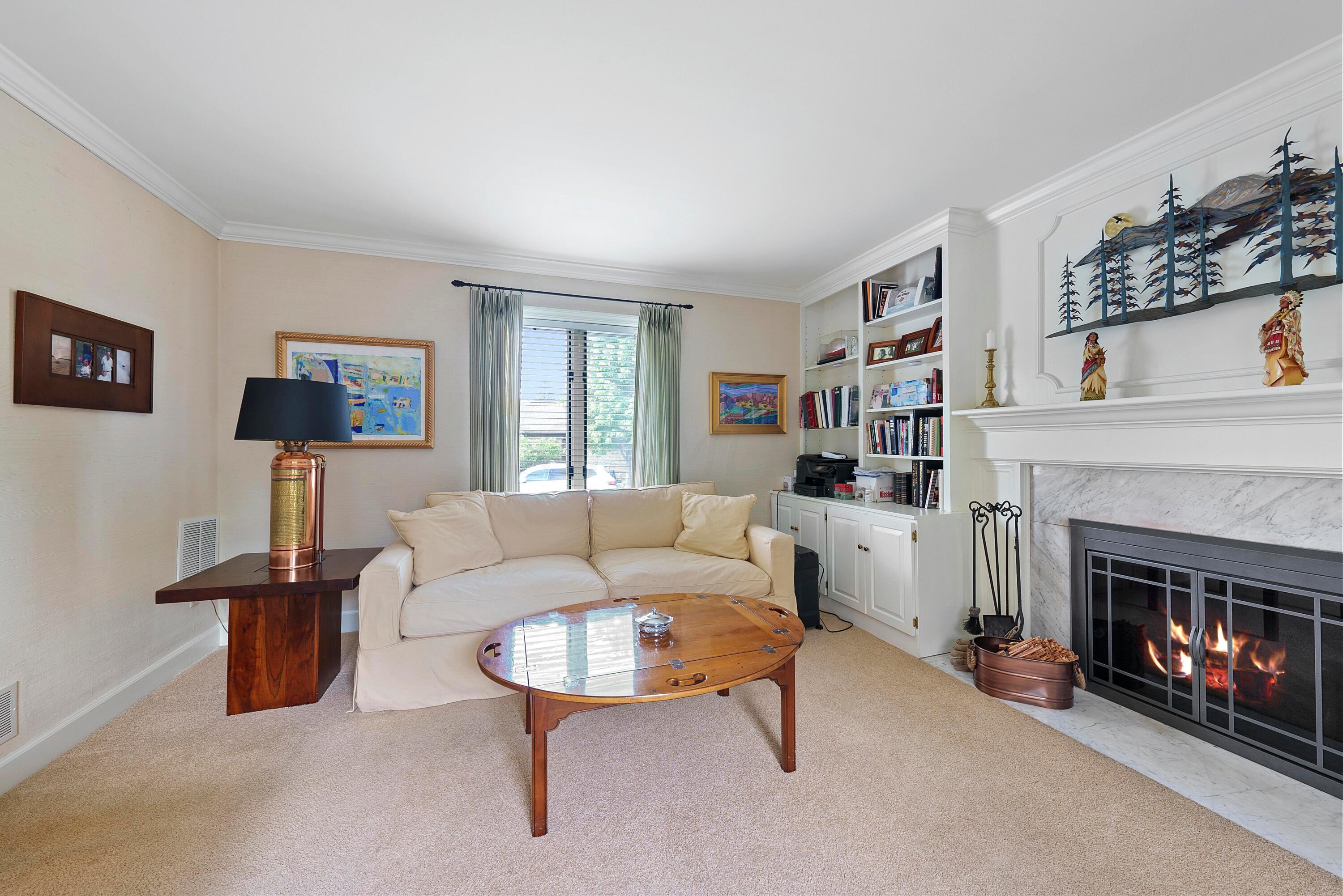 5677 Notre Dame Place, 4