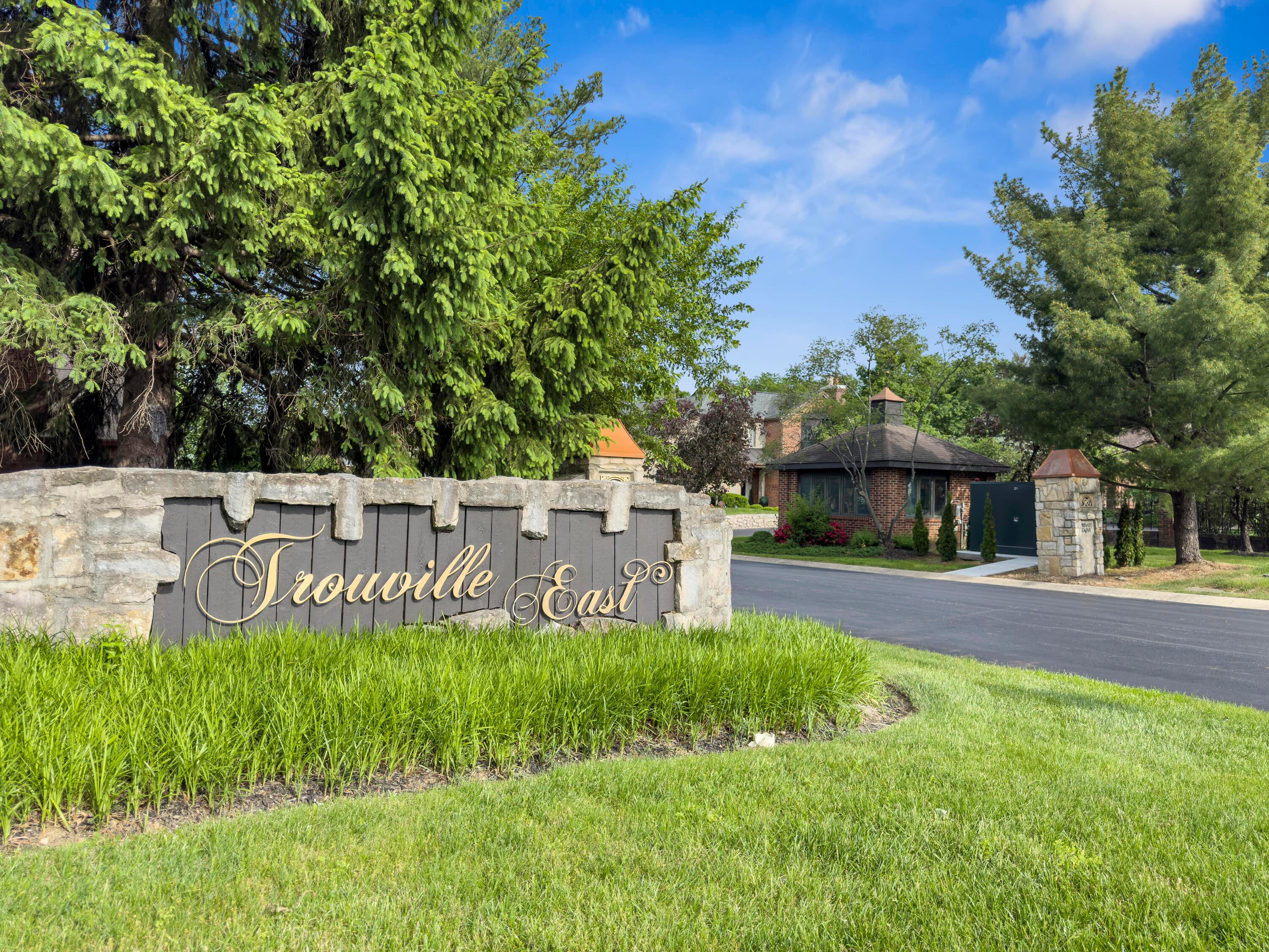 5677 Notre Dame Place, 4