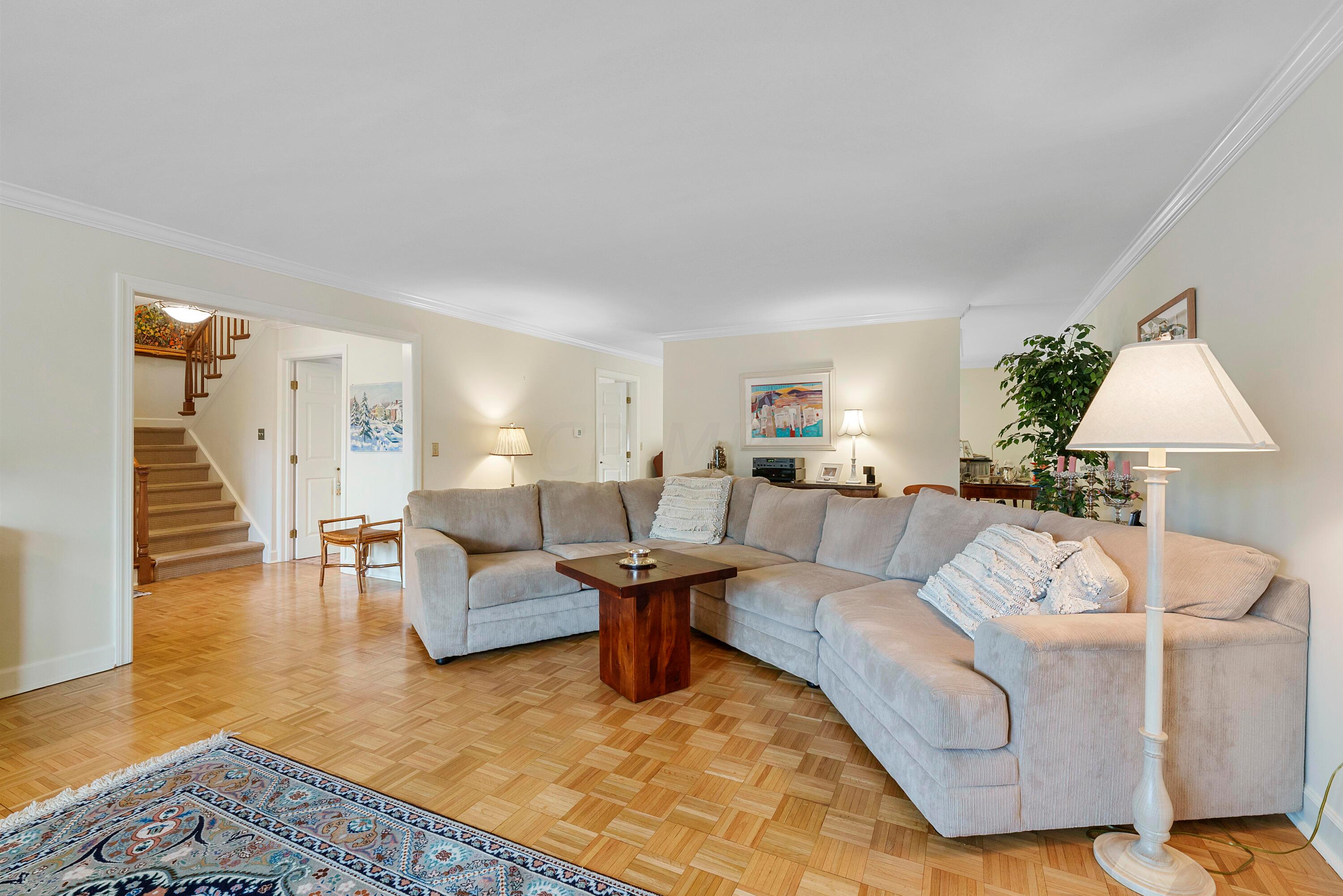 5677 Notre Dame Place, 4