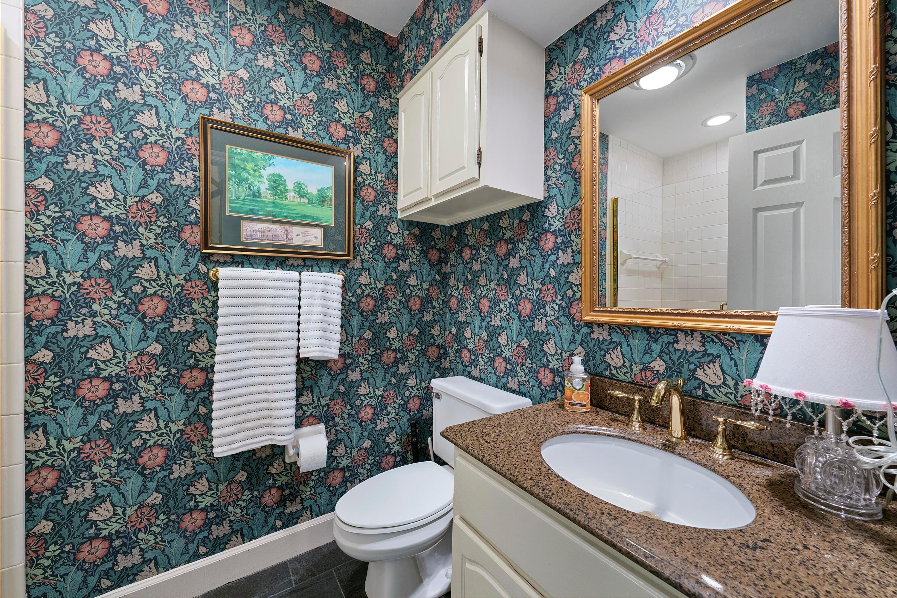 5677 Notre Dame Place, 4