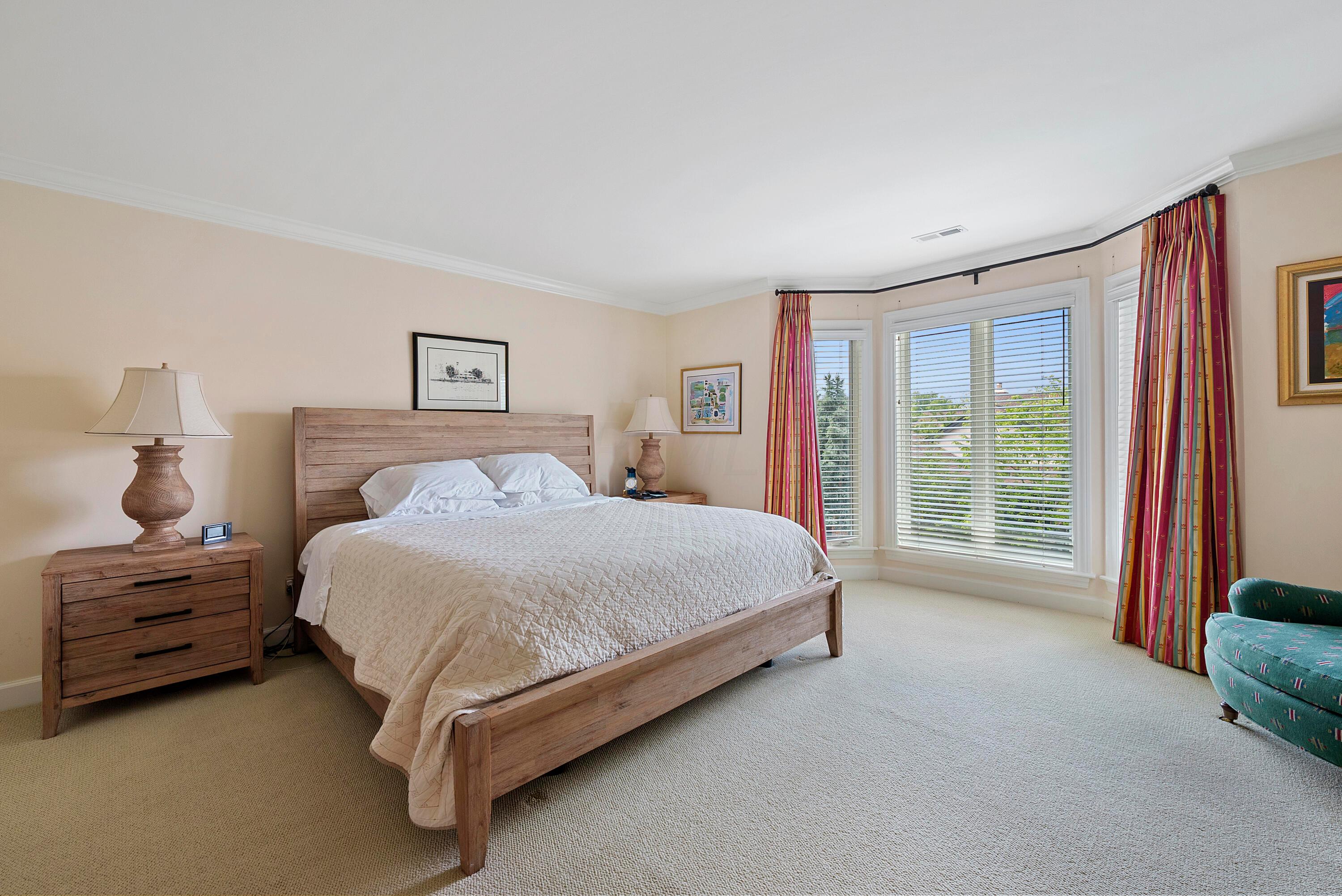 5677 Notre Dame Place, 4