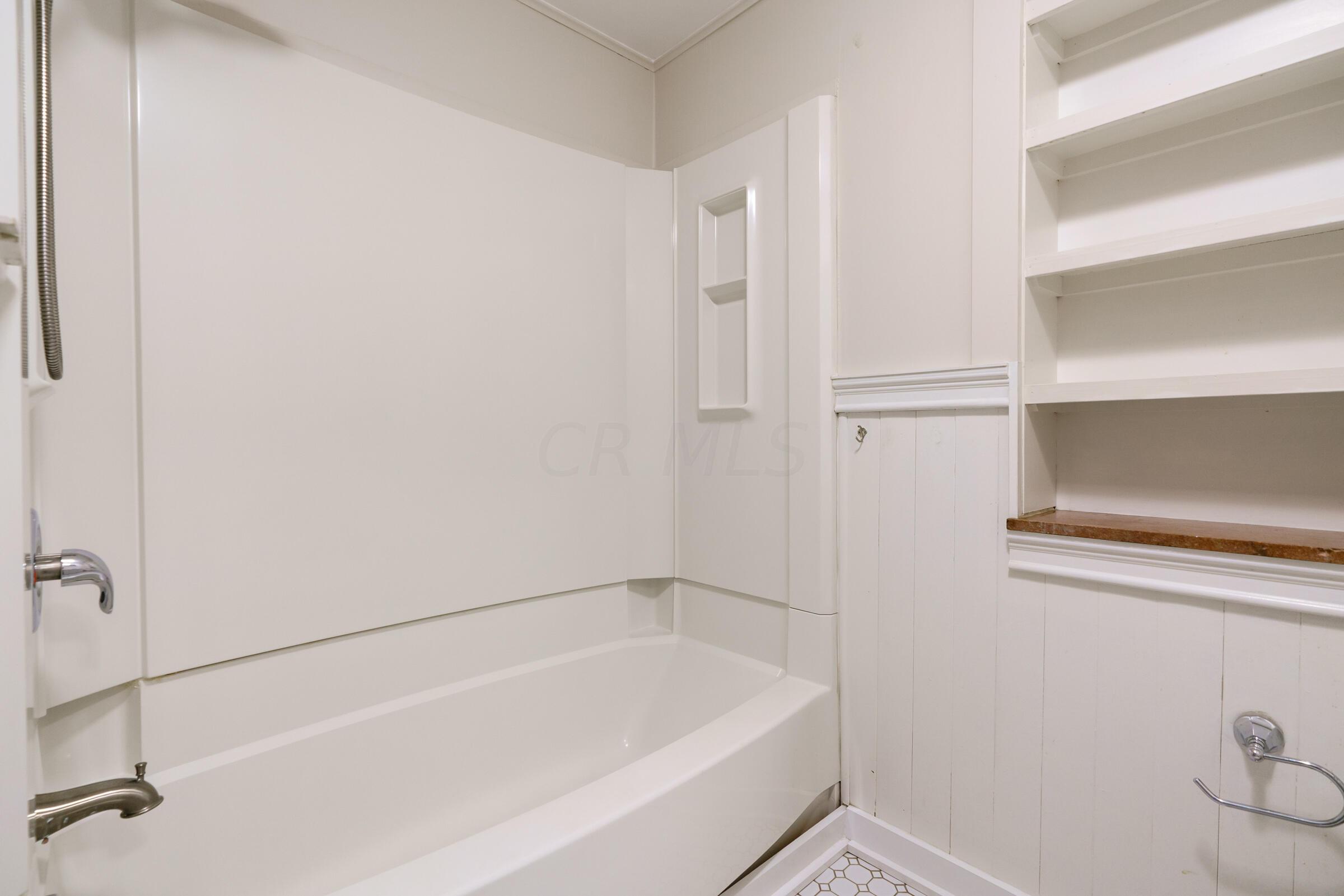 439 E Kossuth Street