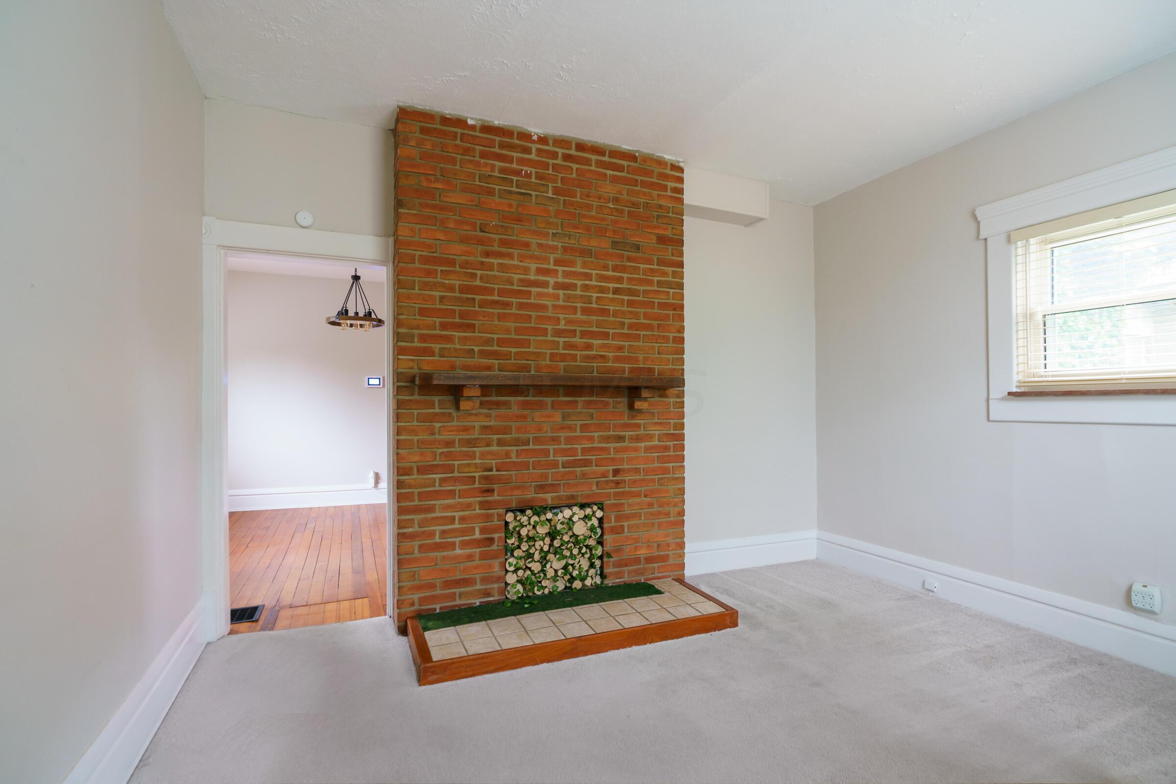 439 E Kossuth Street