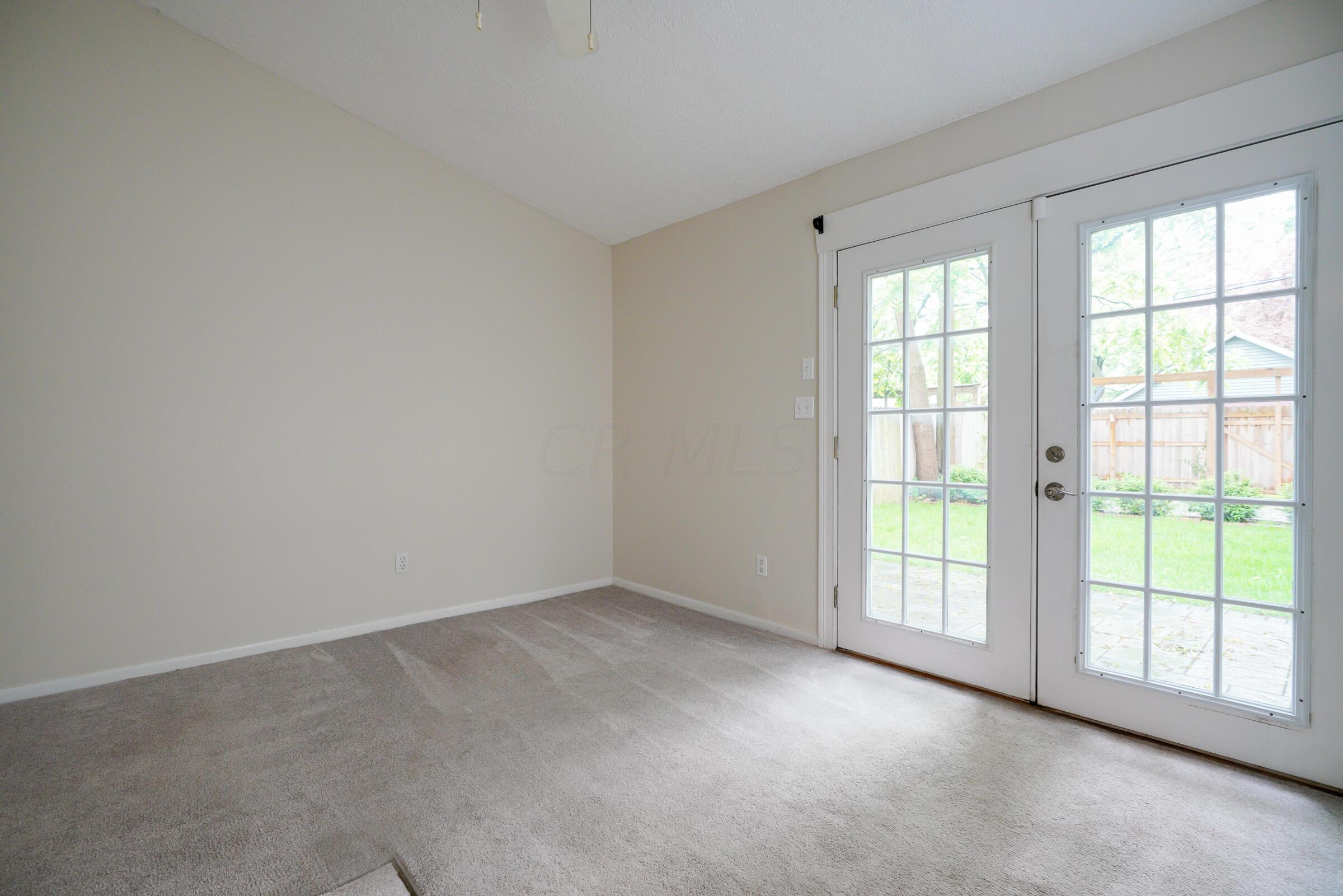 439 E Kossuth Street