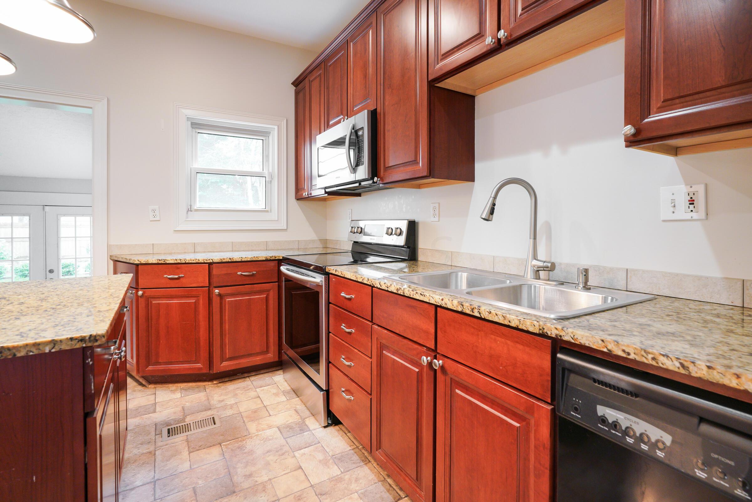 439 E Kossuth Street