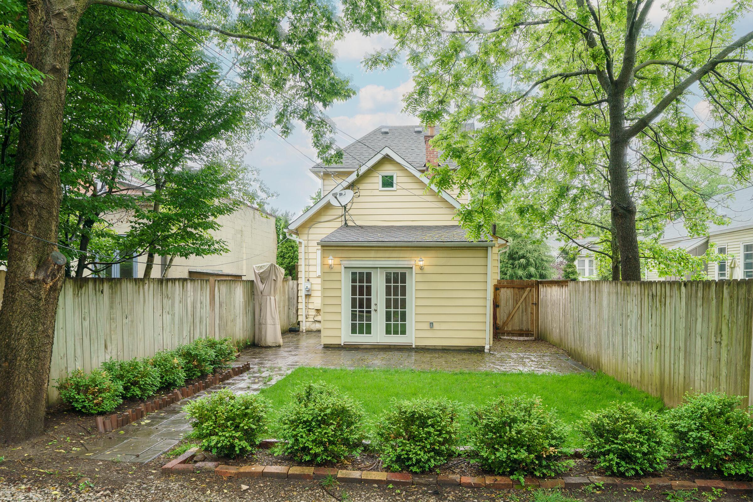 439 E Kossuth Street