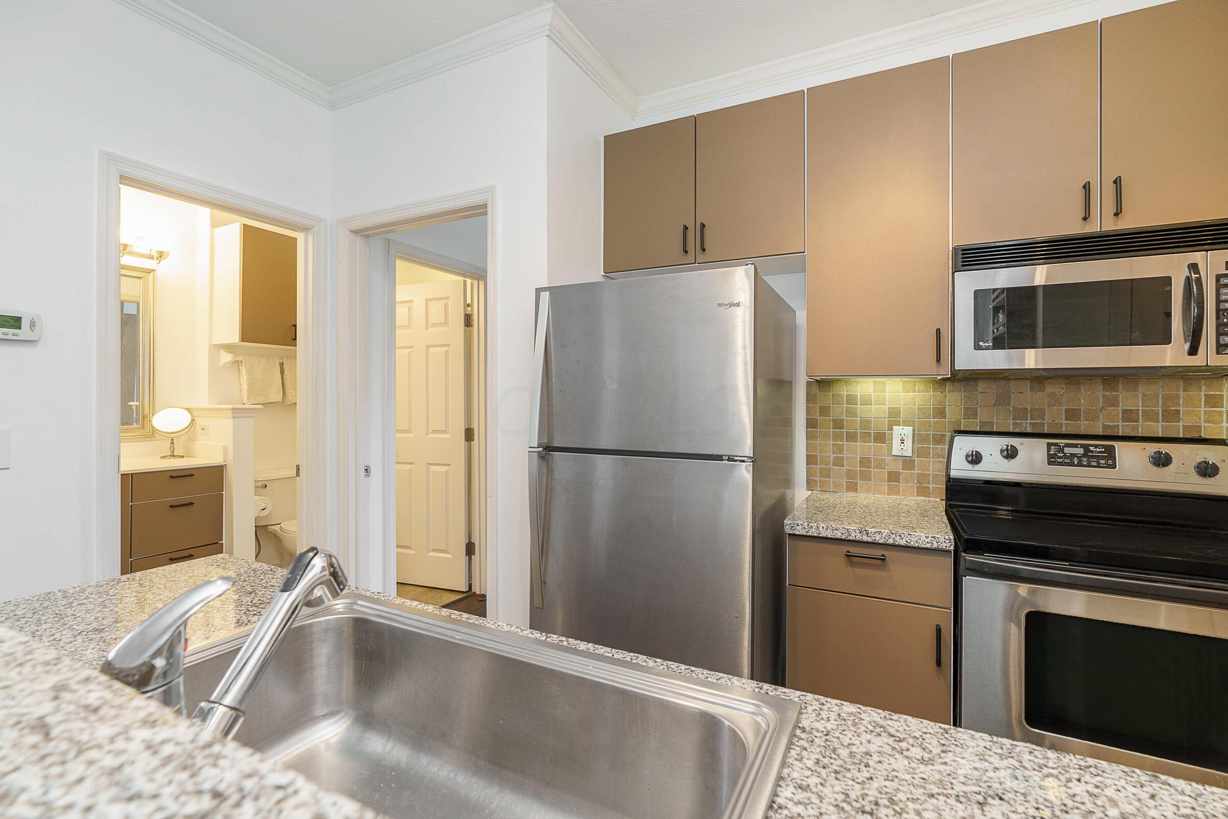 110 E Mound Street, 3