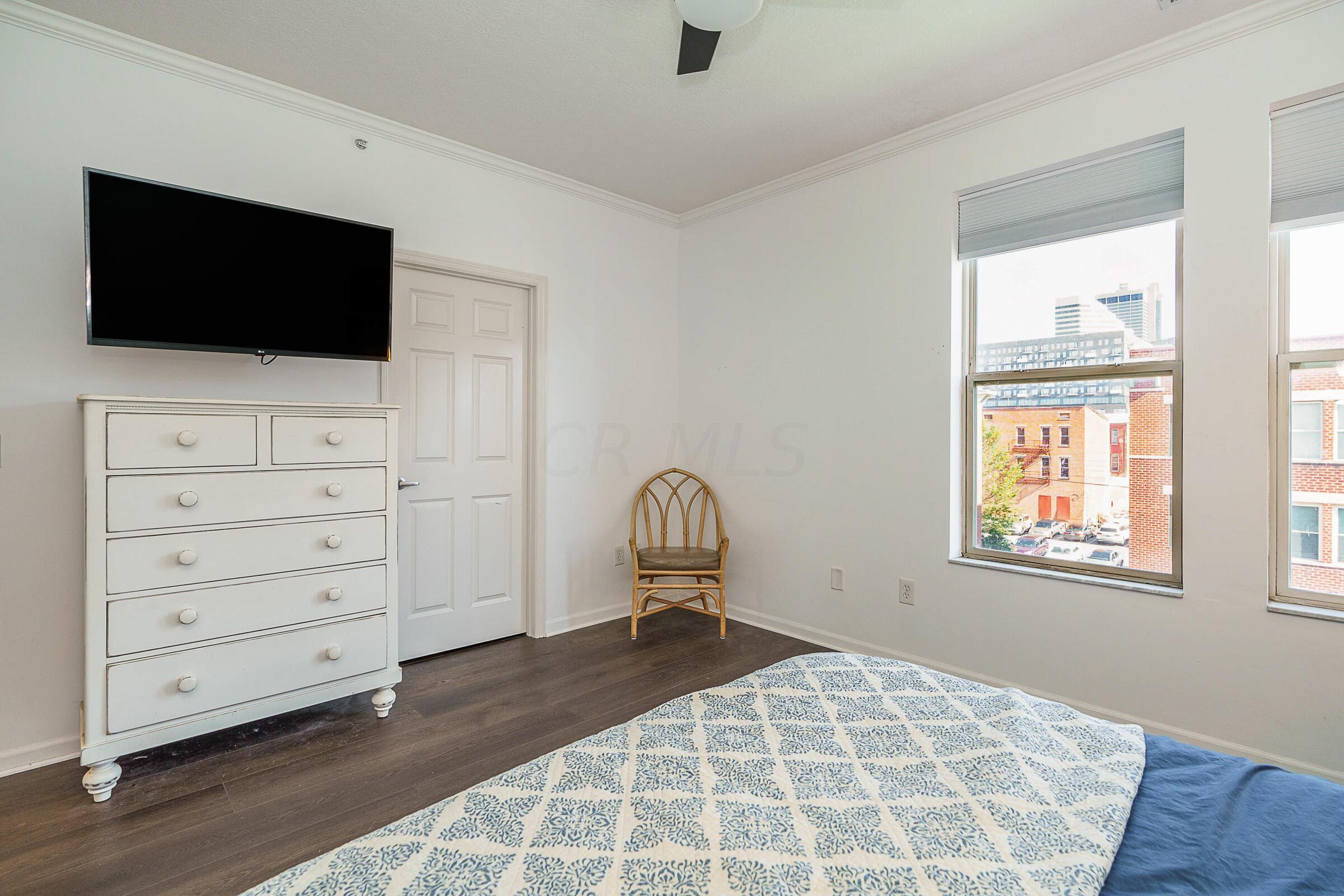 110 E Mound Street, 3