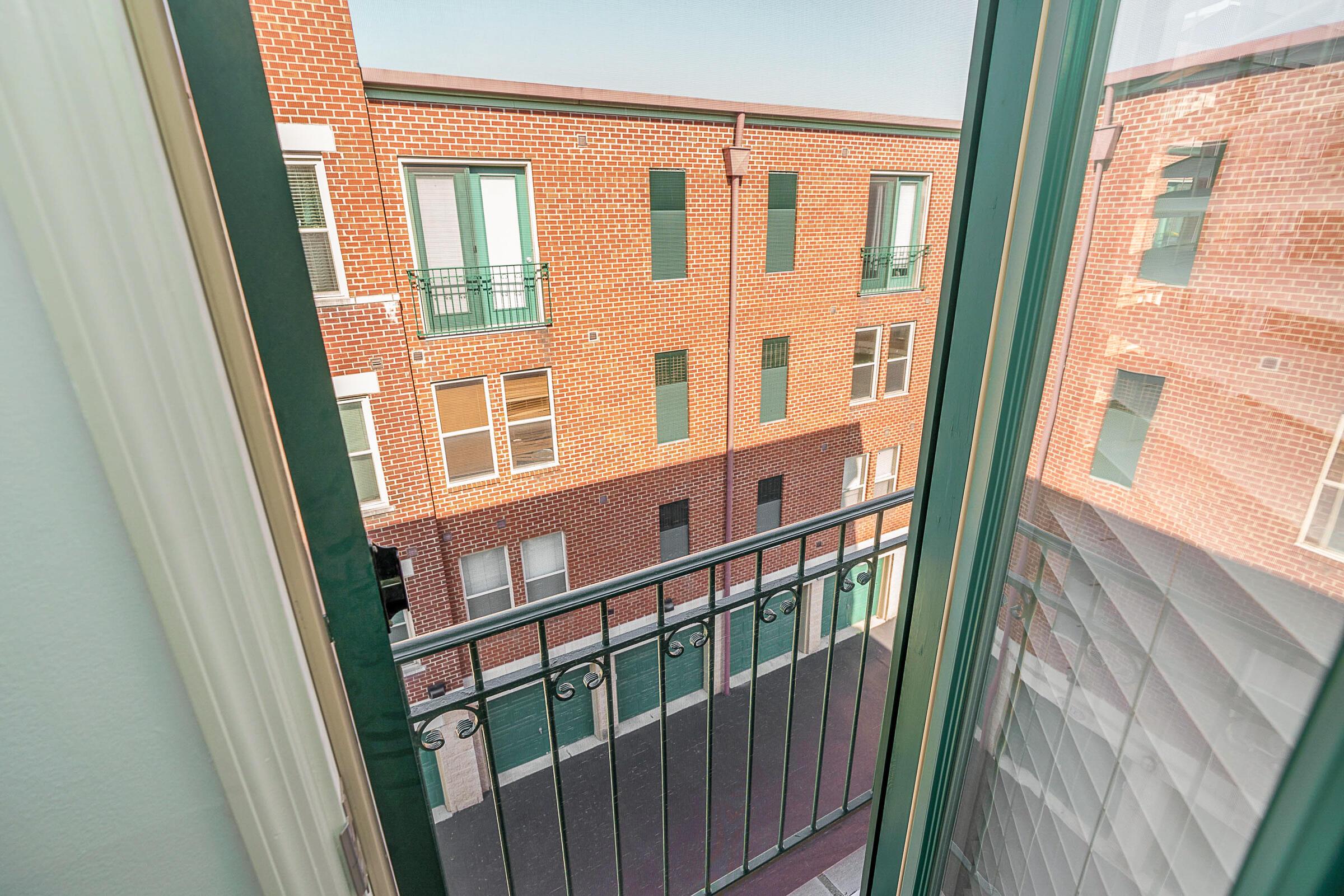 110 E Mound Street, 3