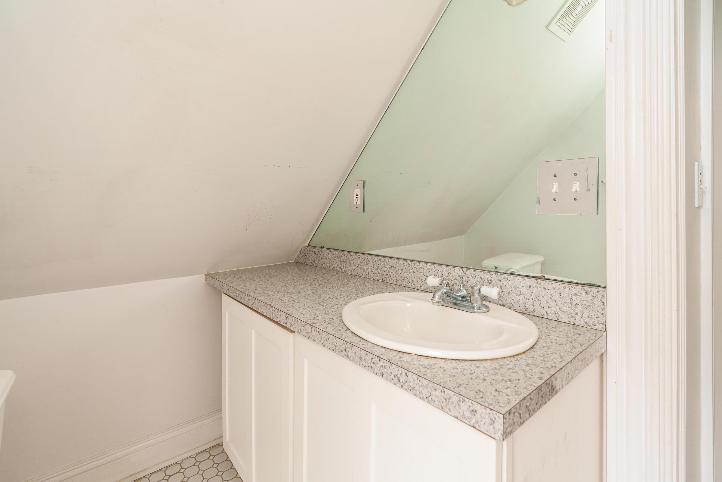 769-771 Mohawk Street