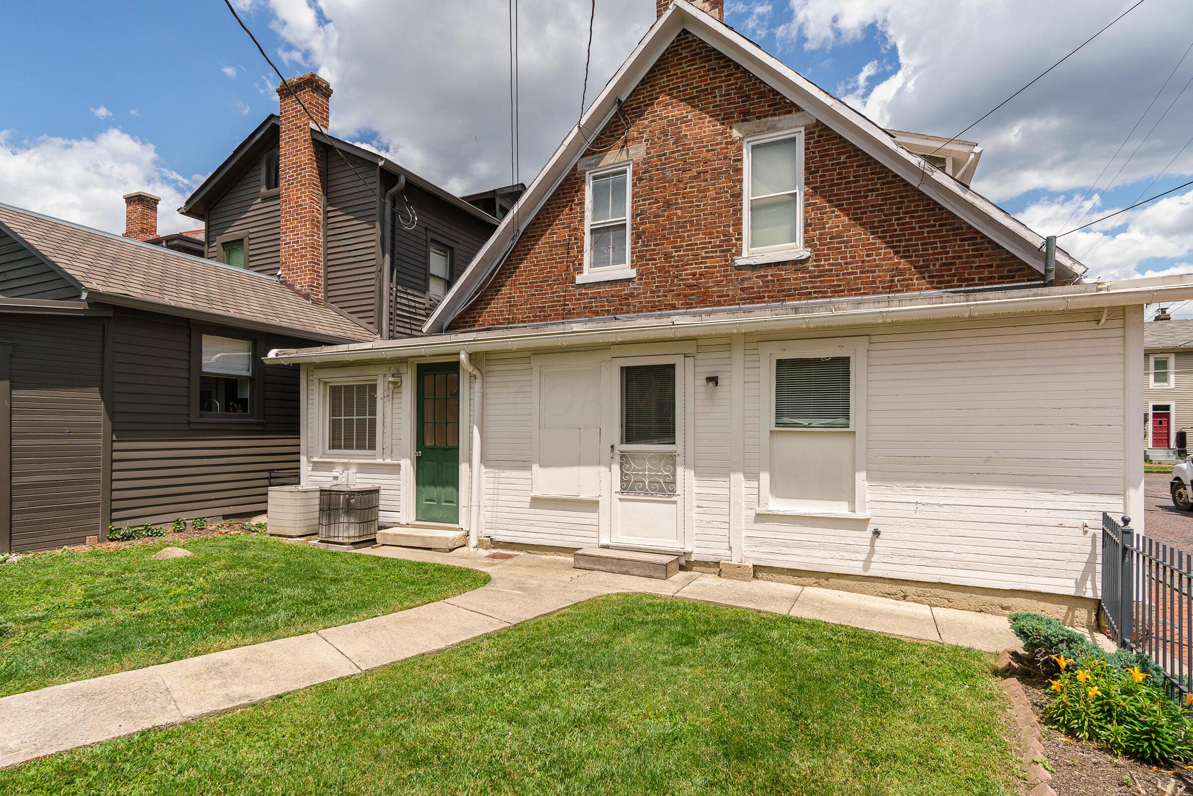 769-771 Mohawk Street