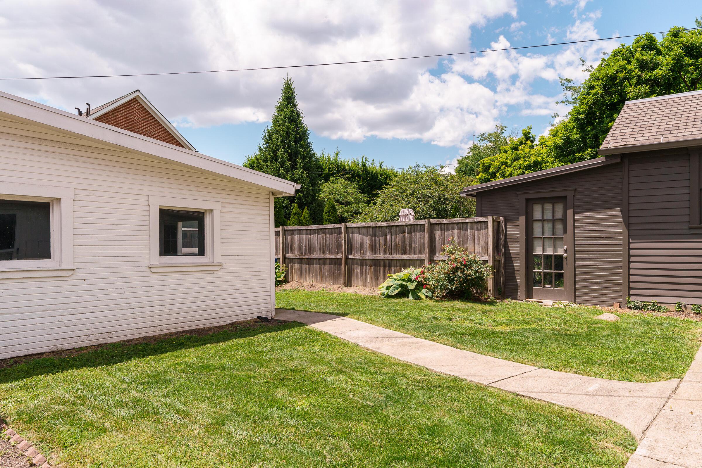 769-771 Mohawk Street