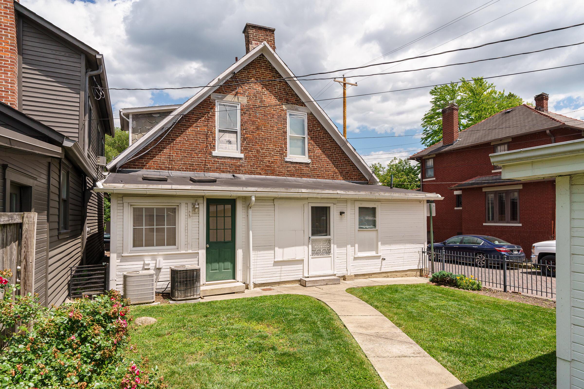 769-771 Mohawk Street