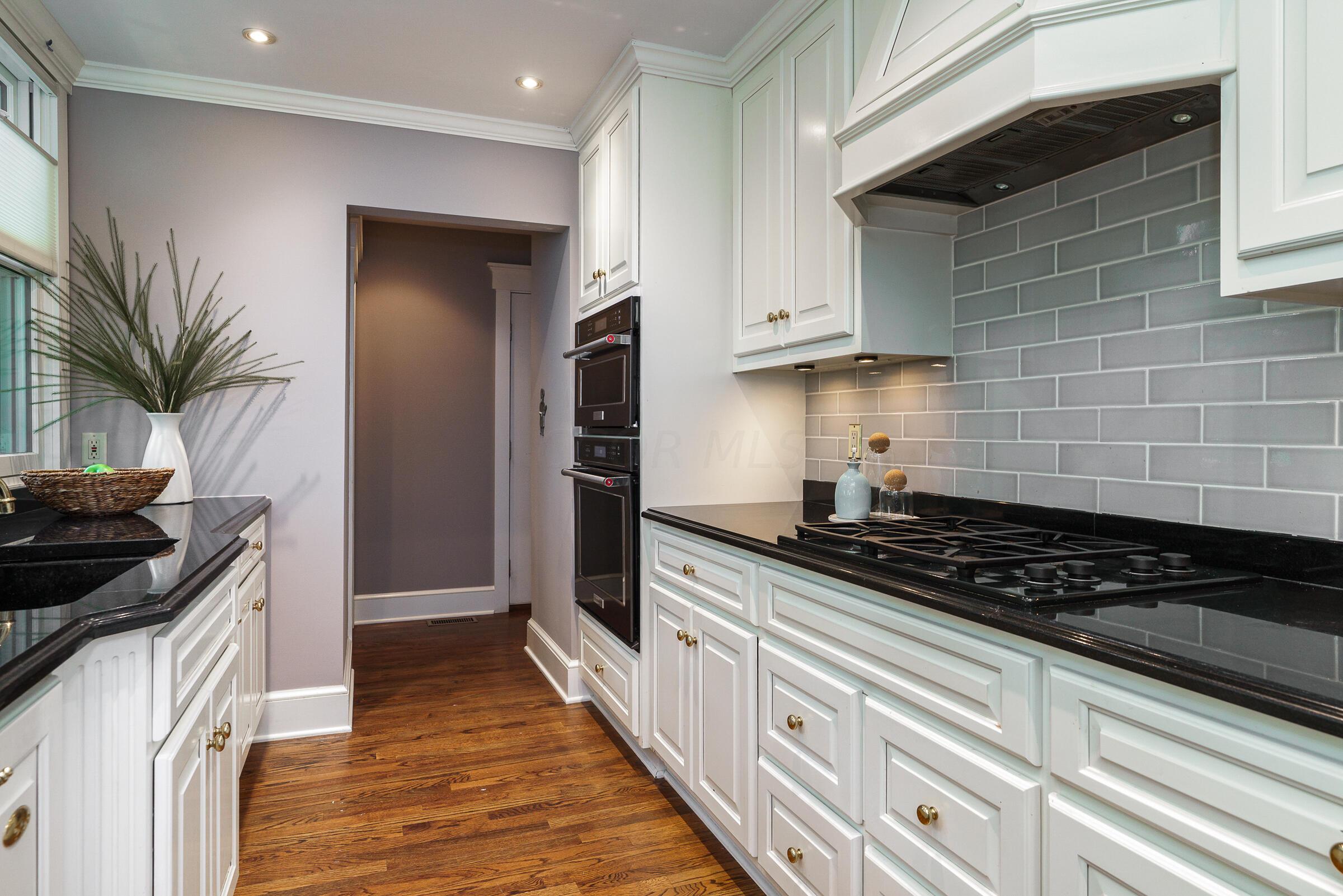 808 S Lazelle Street