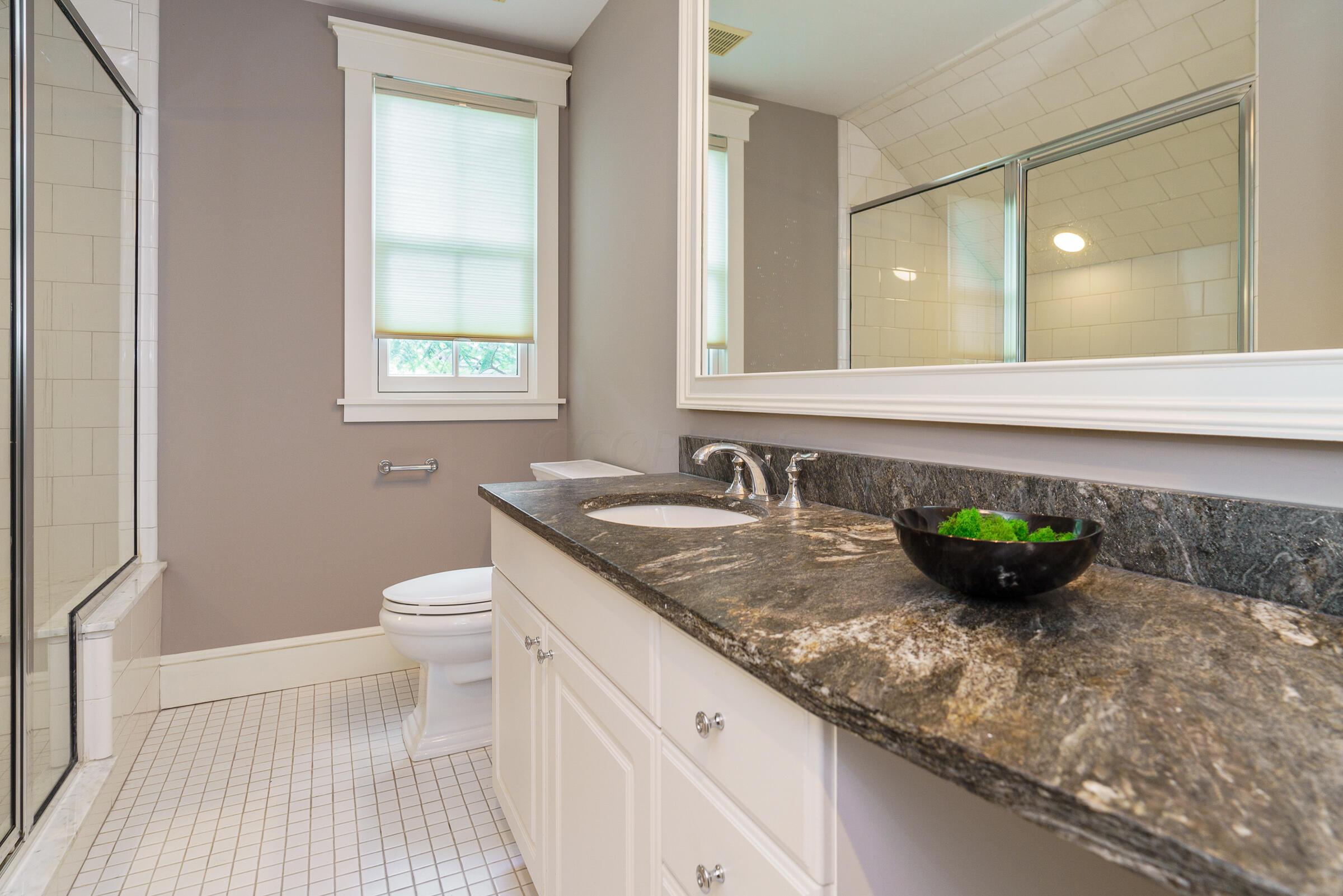 808 S Lazelle Street