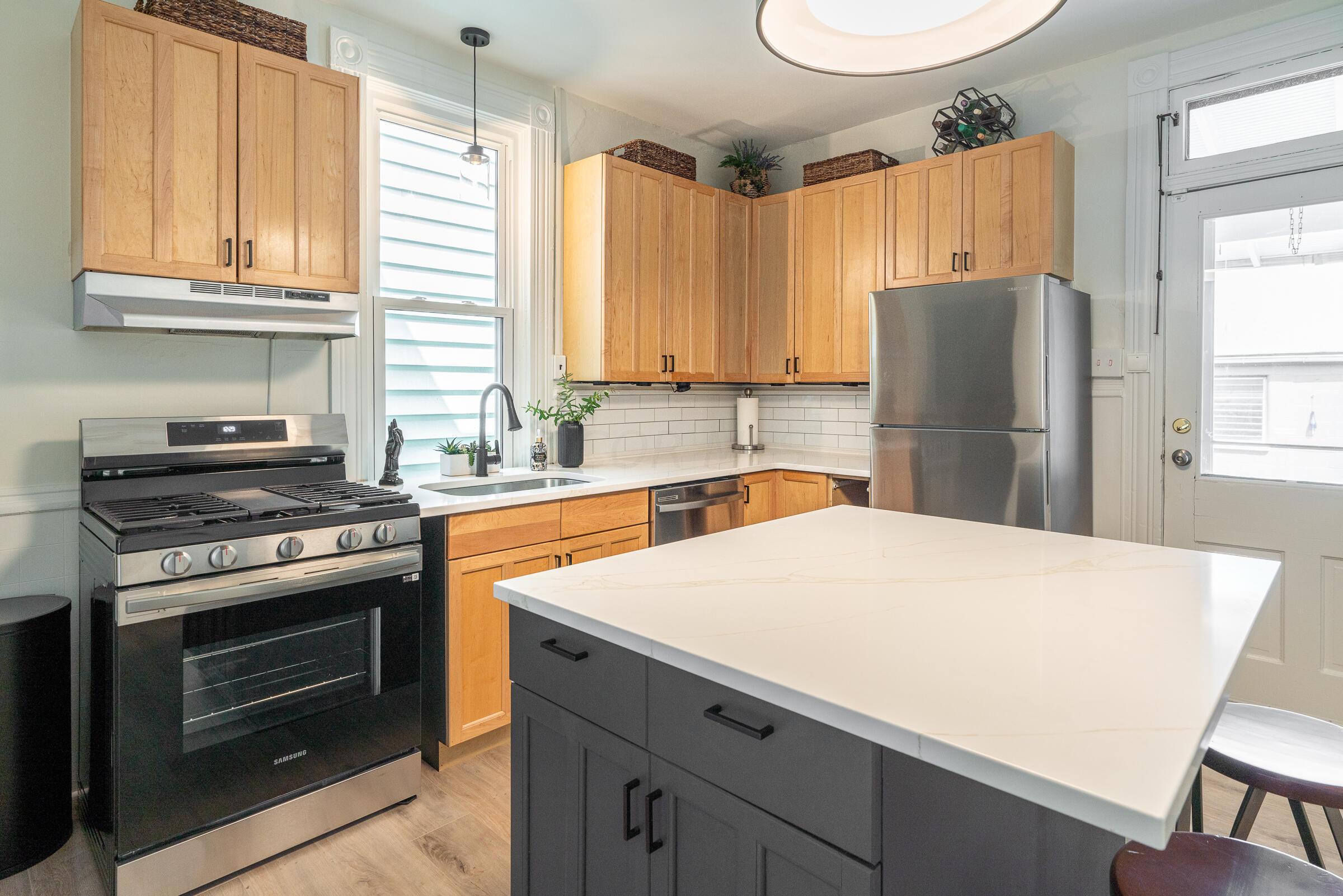 448 E Whittier Street