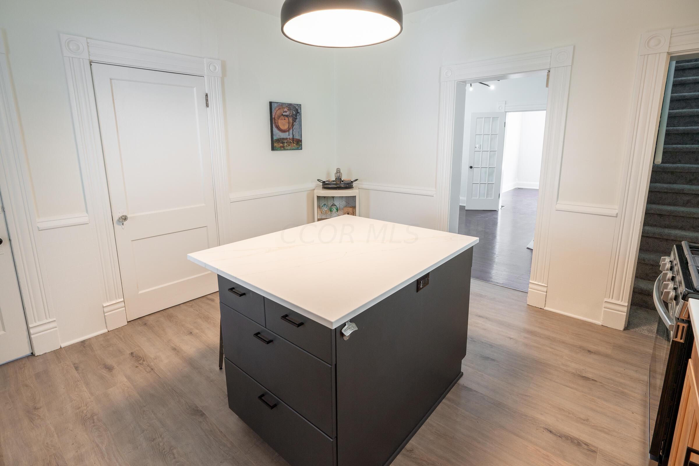 448 E Whittier Street