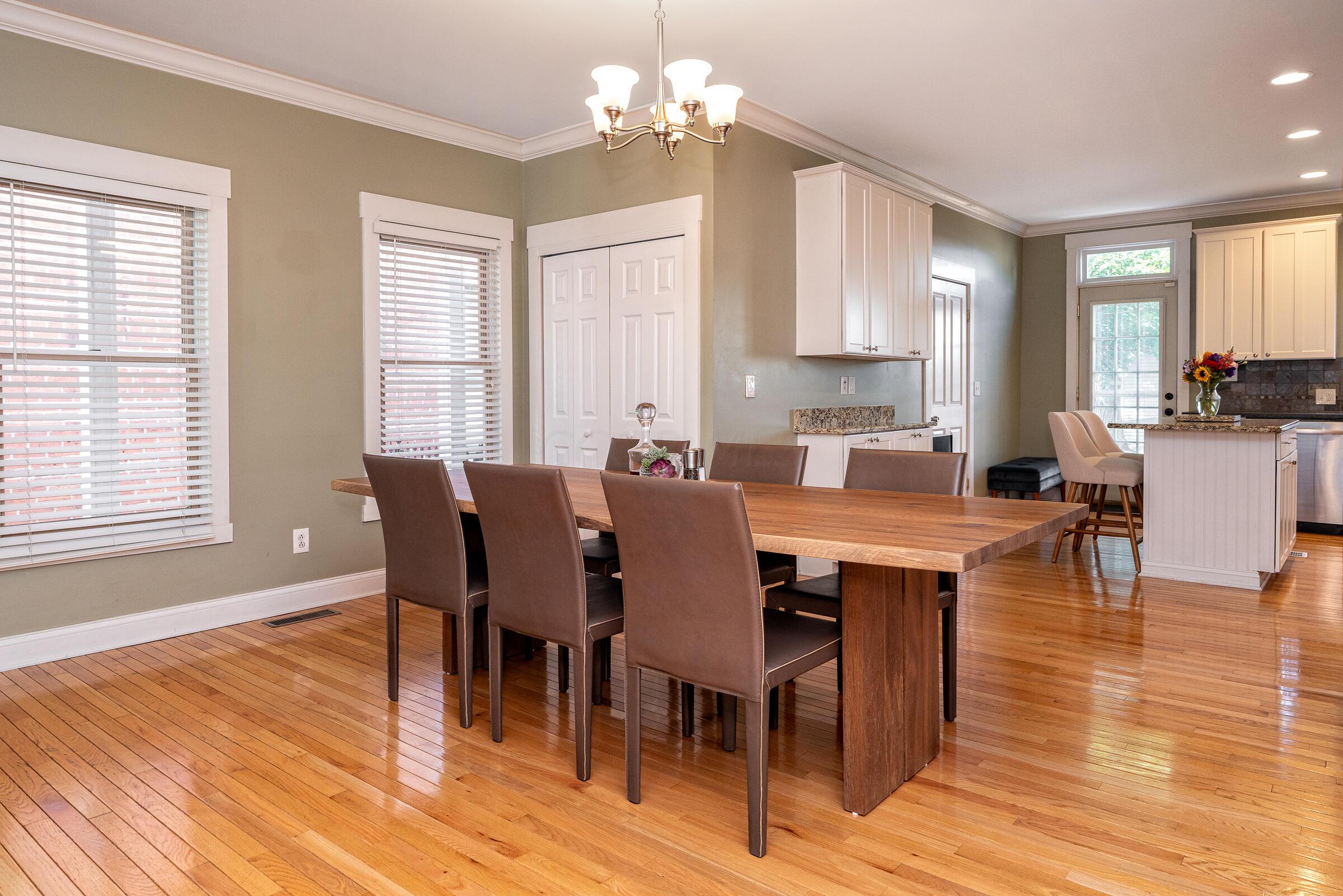 1079 Pennsylvania Avenue