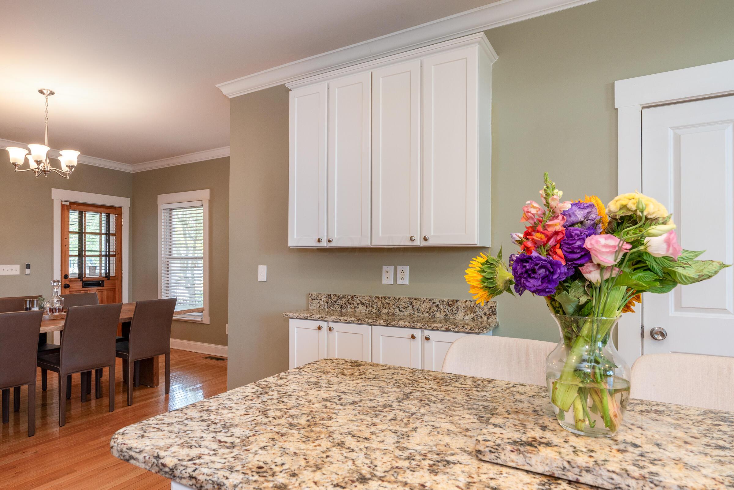 1079 Pennsylvania Avenue