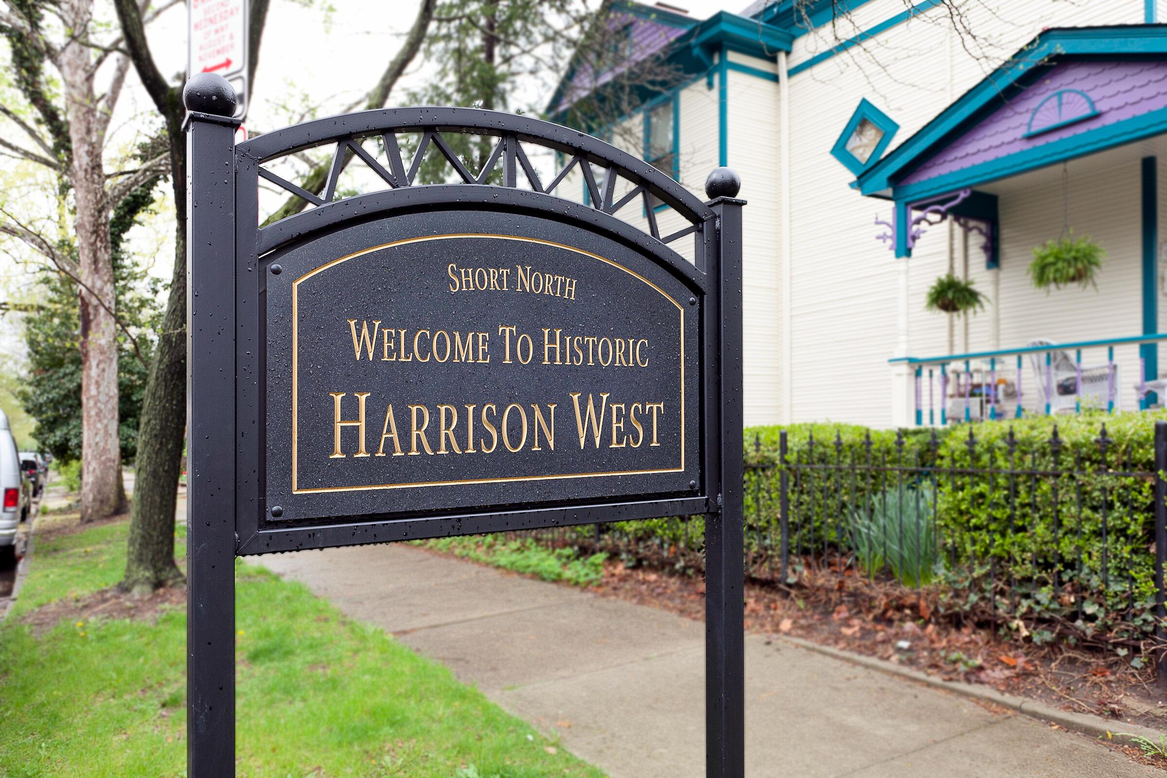 1079 Pennsylvania Avenue