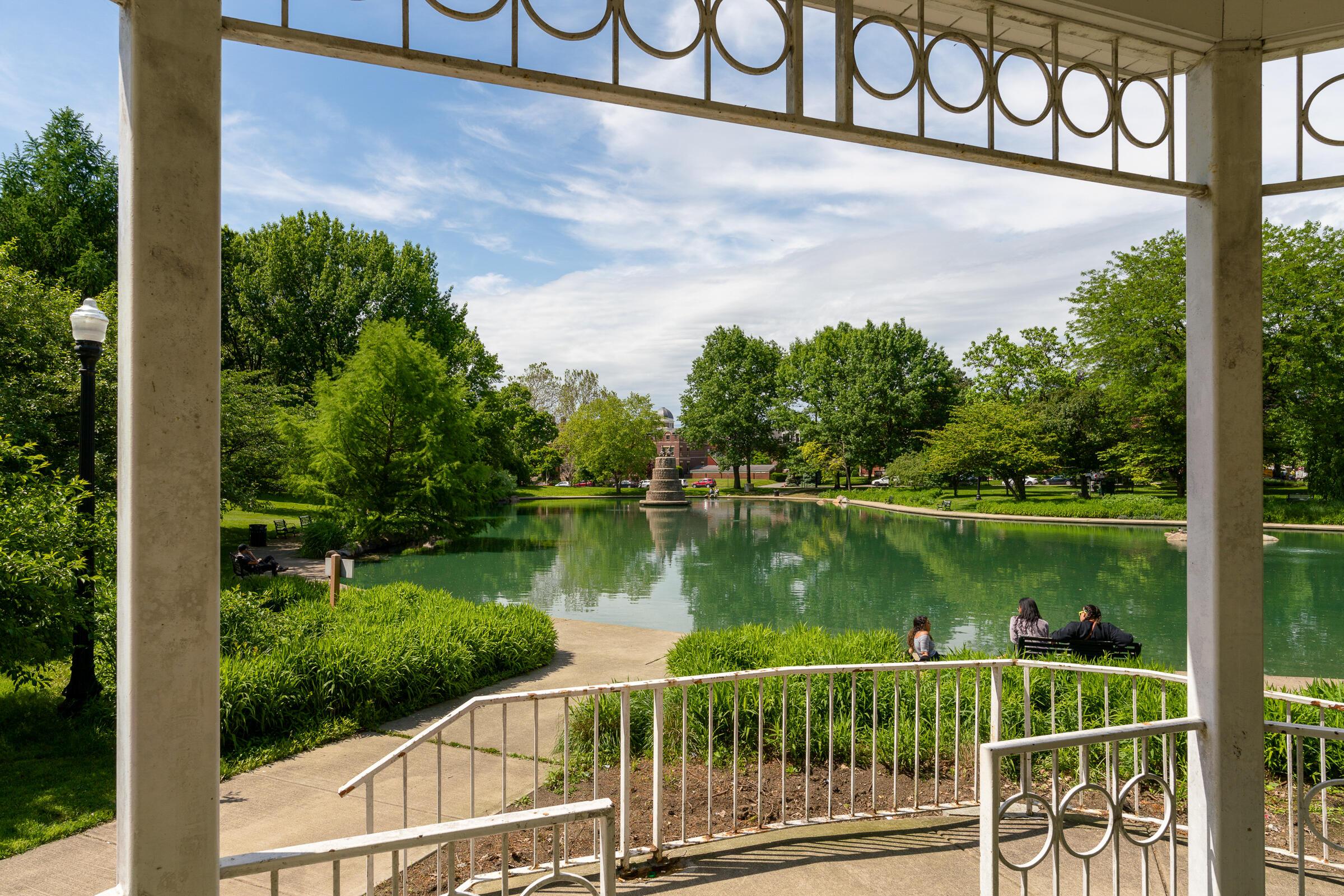 1079 Pennsylvania Avenue