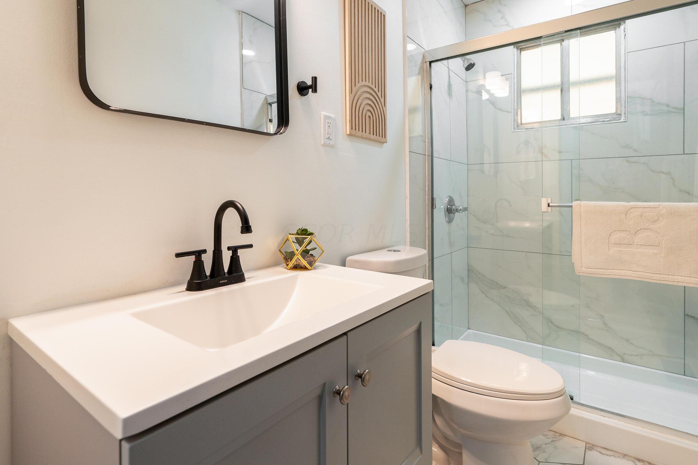 385 E Mithoff Street