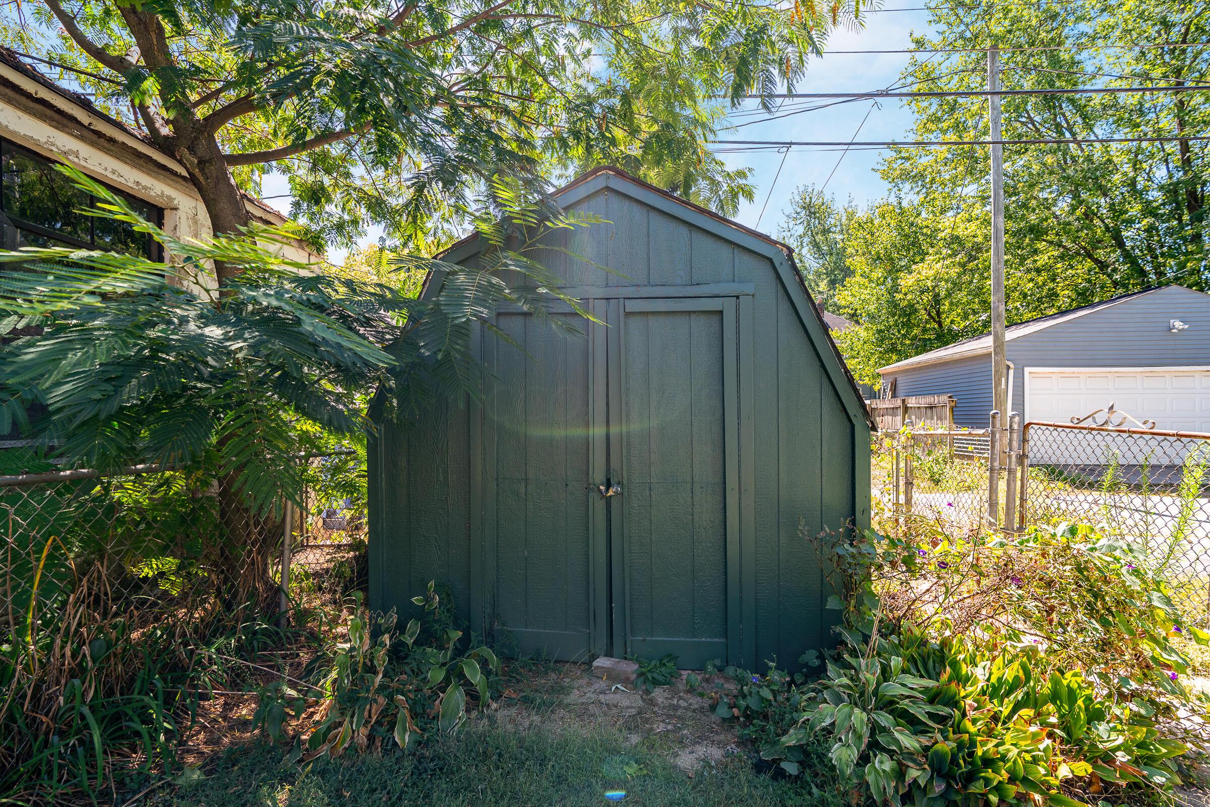 385 E Mithoff Street