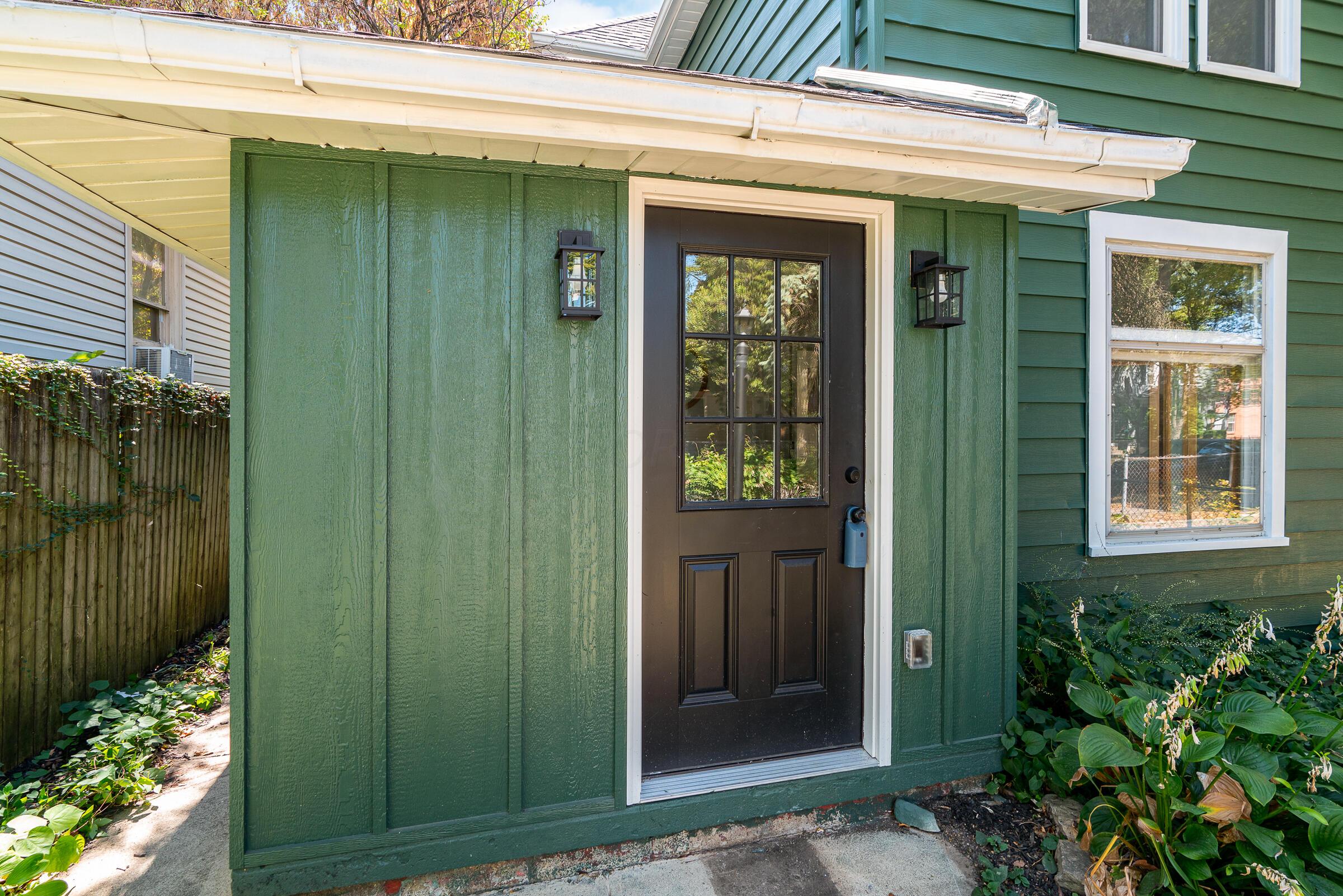 385 E Mithoff Street